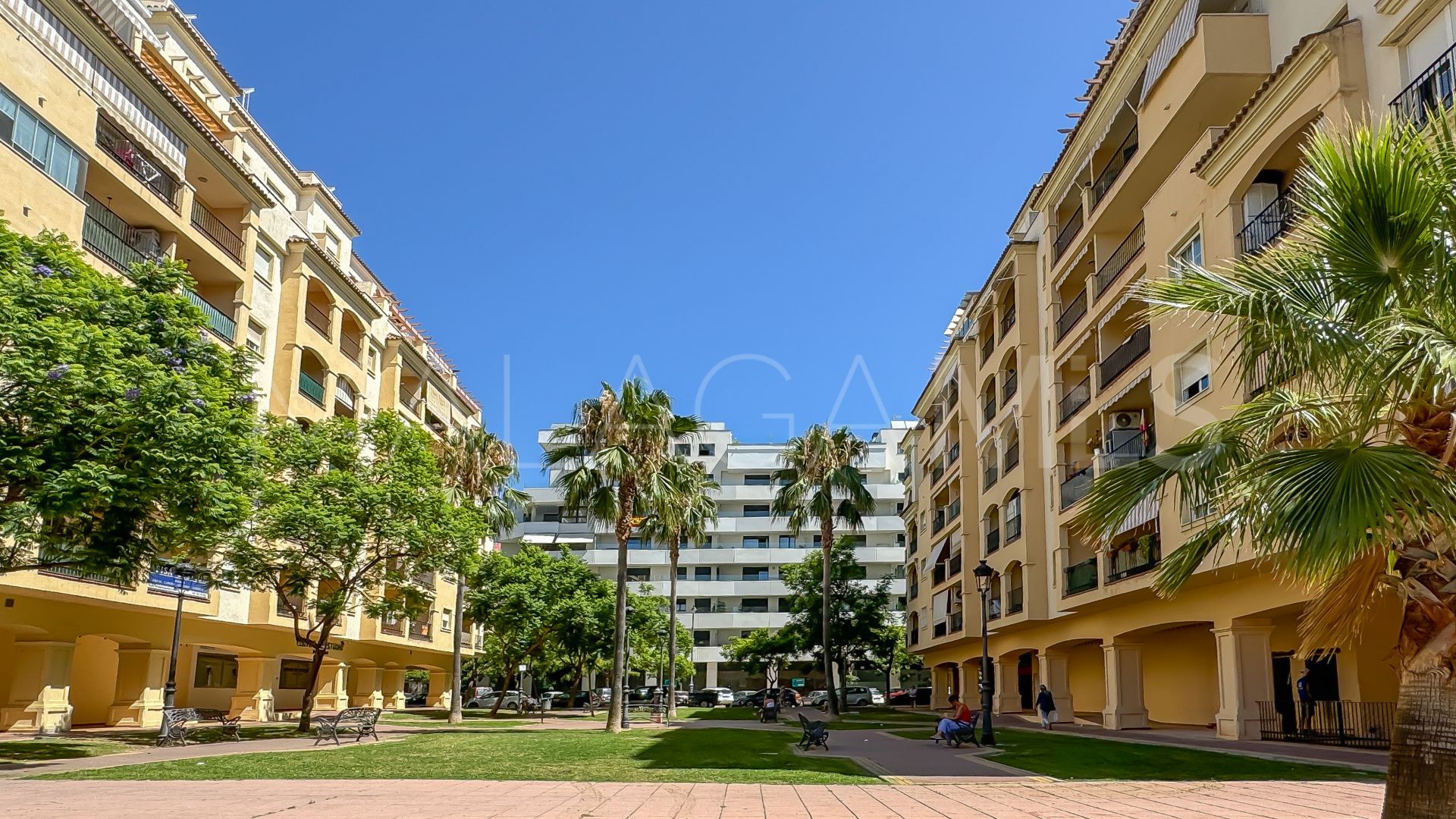 Se vende apartamento in Estepona Ciudad