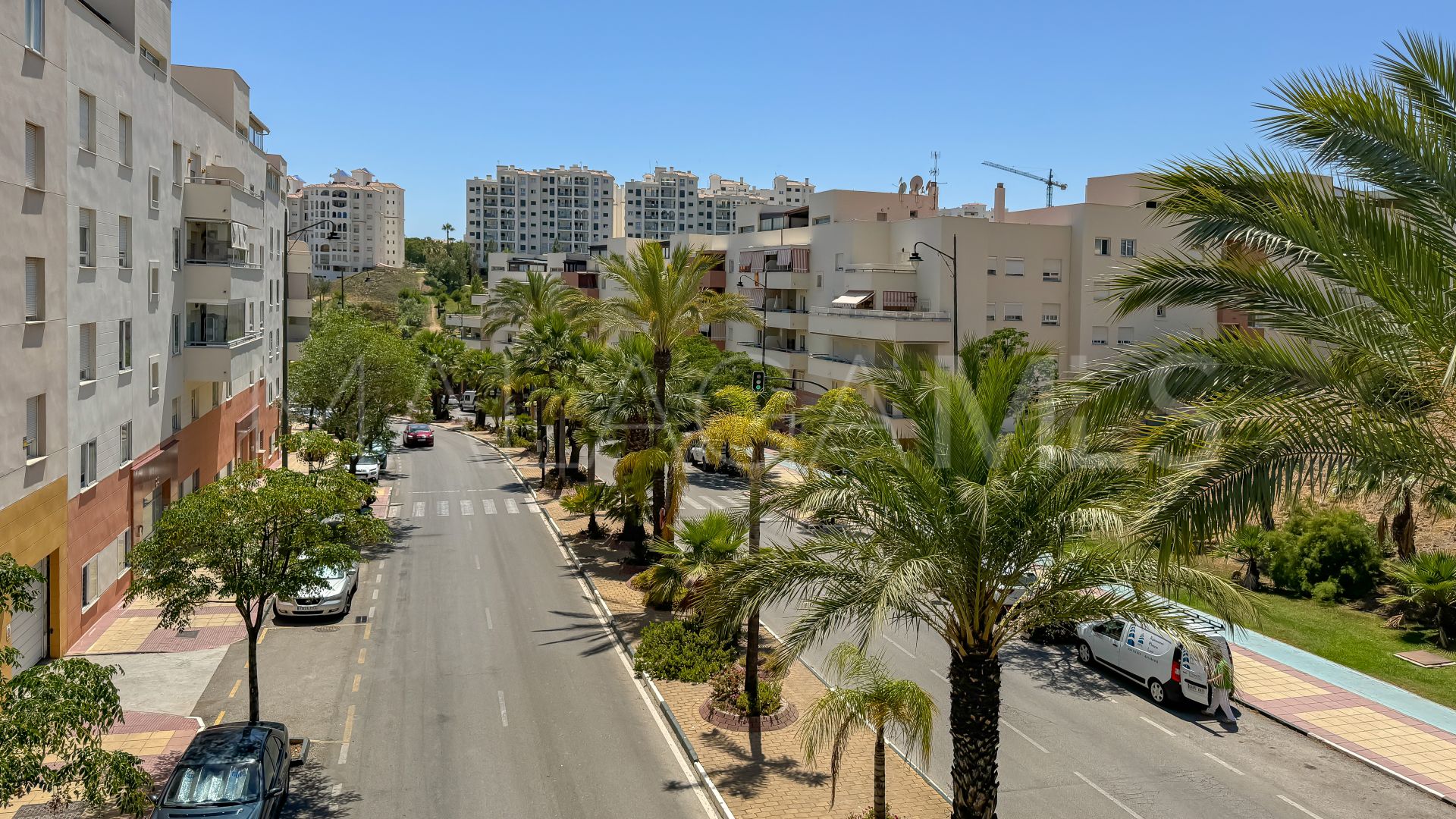 Flat for sale in Estepona Puerto