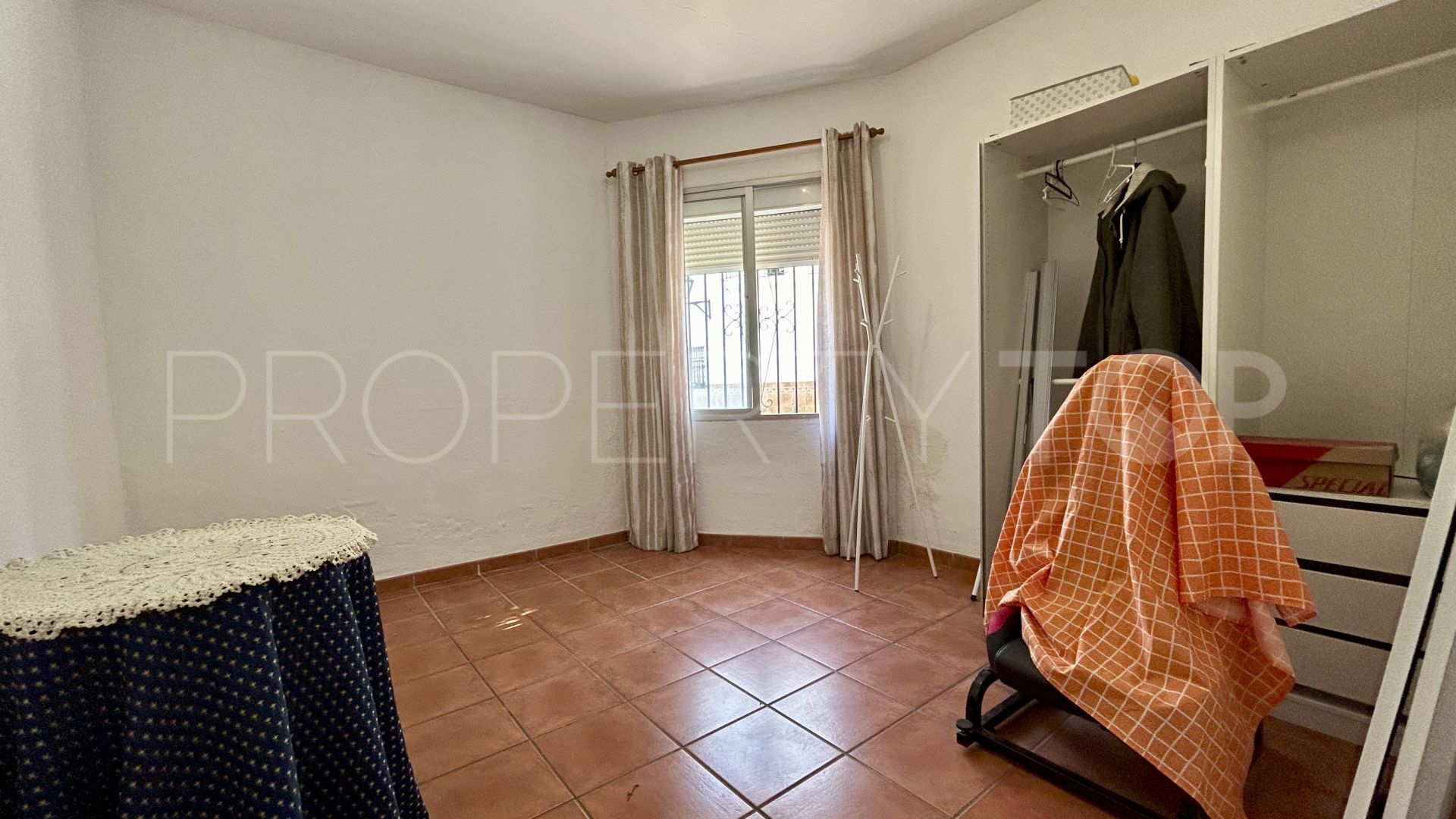 Casa en venta en Estepona Ciudad de 6 dormitorios