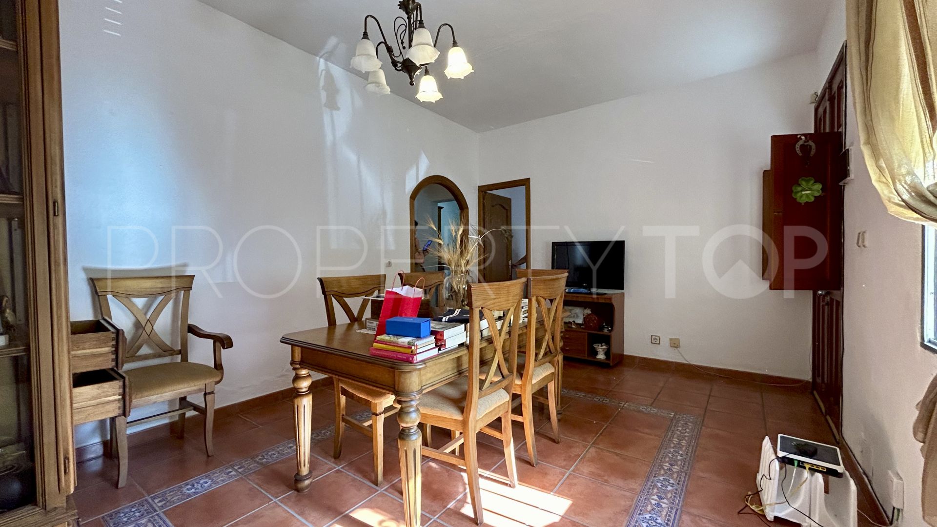 6 bedrooms Estepona Town house for sale