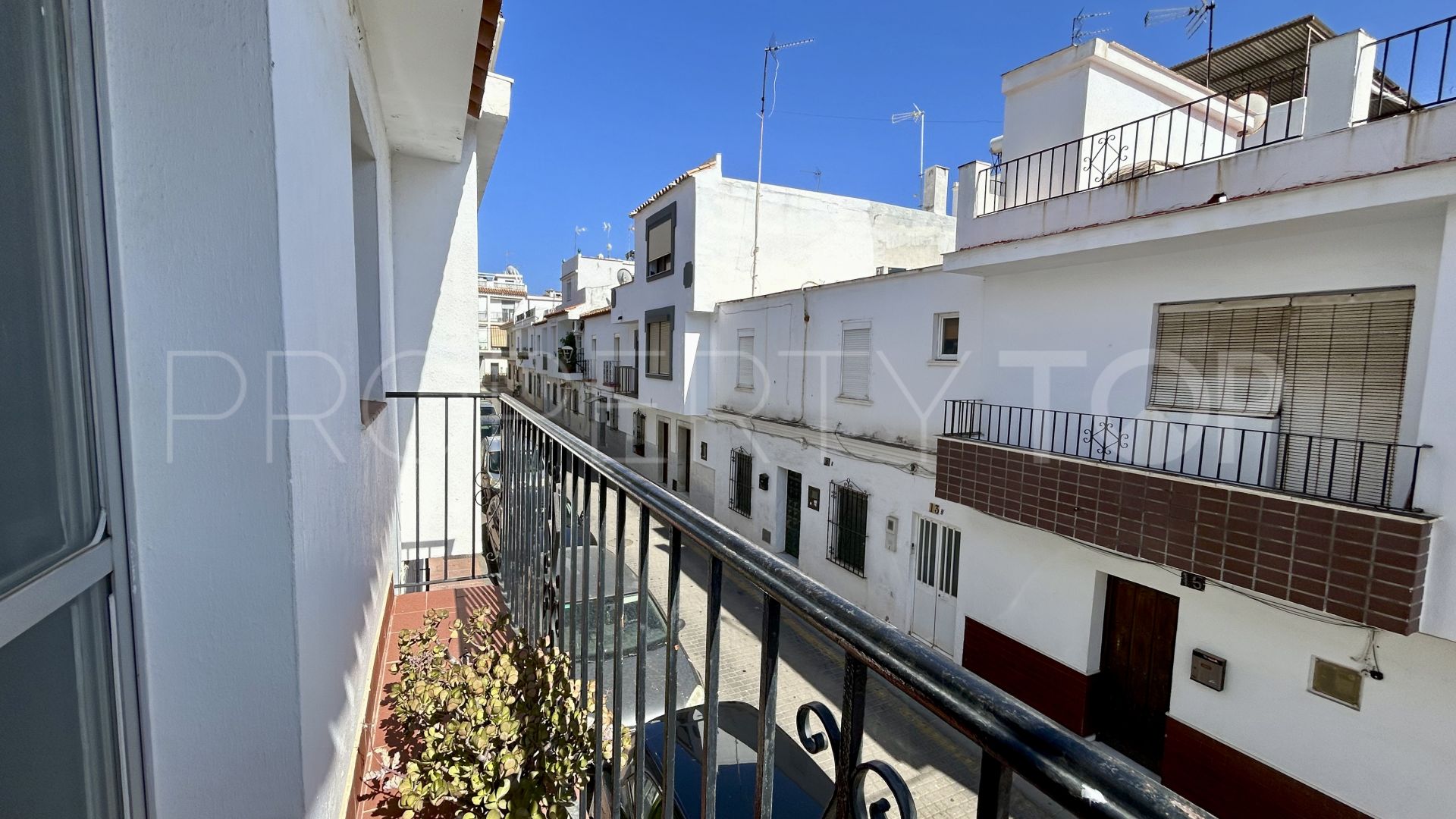 6 bedrooms Estepona Town house for sale