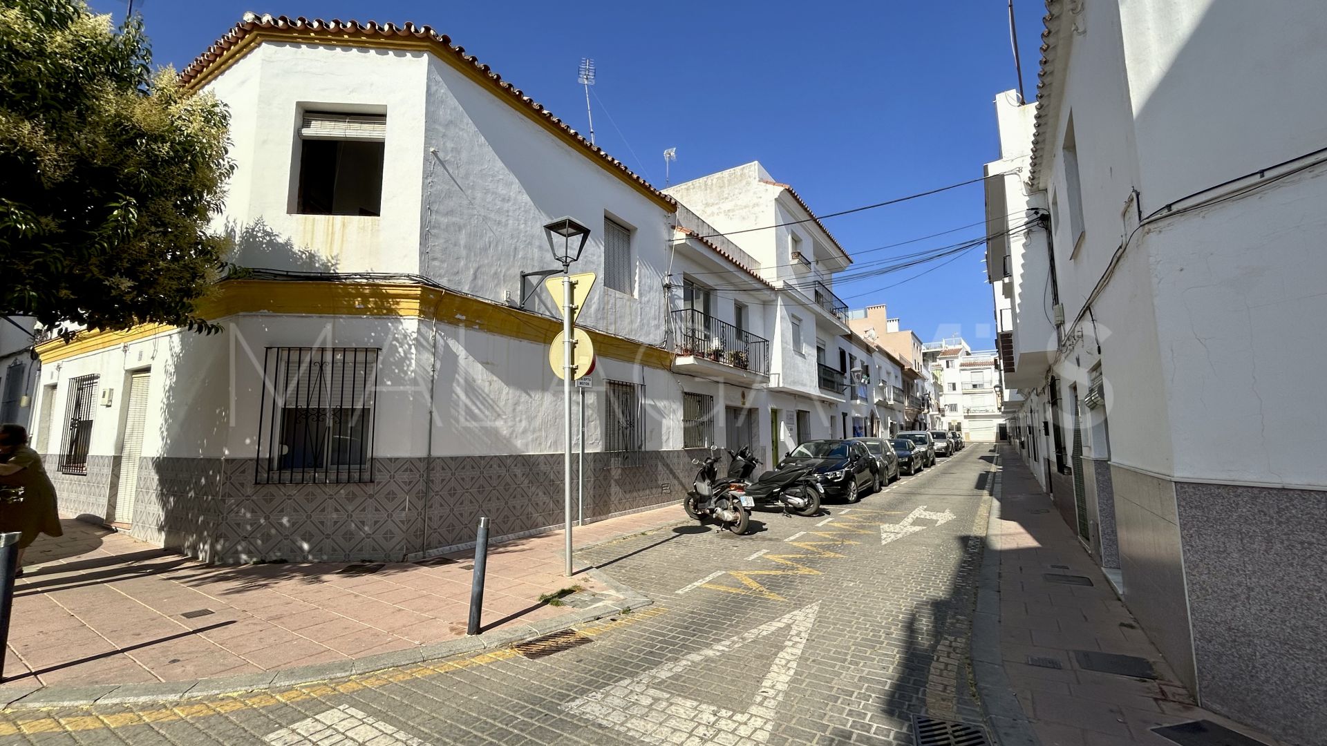 Hus i byn for sale in Estepona Stad