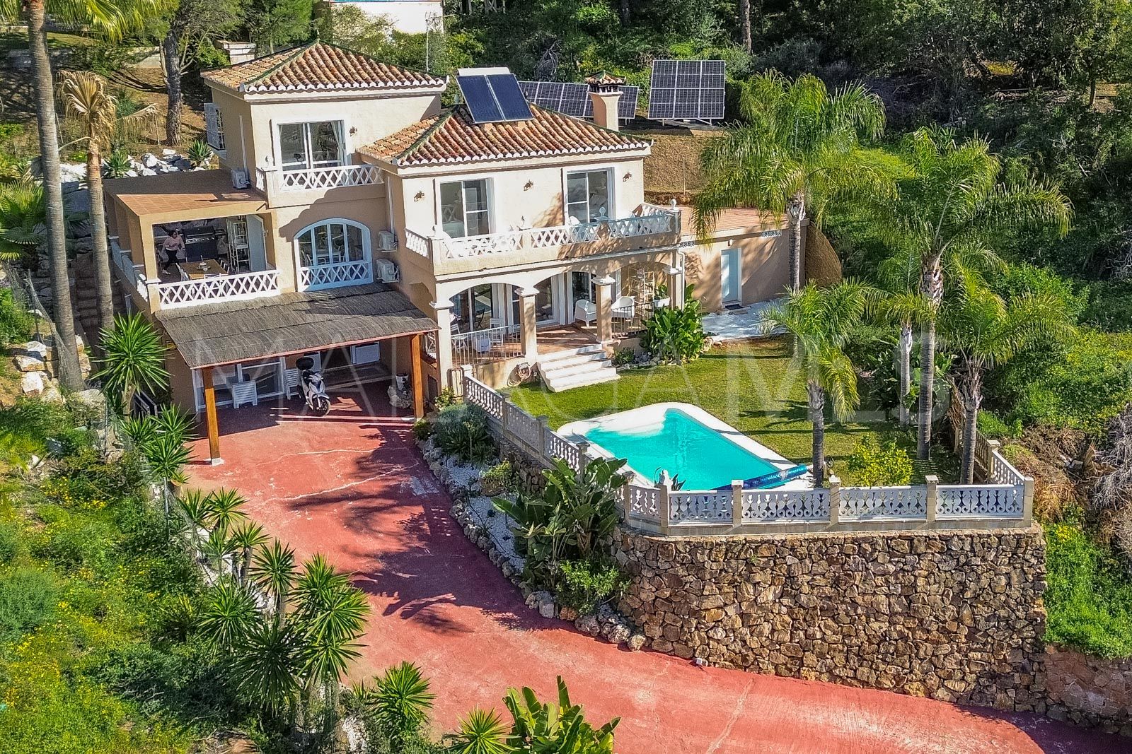 Villa for sale in Estepona Ost