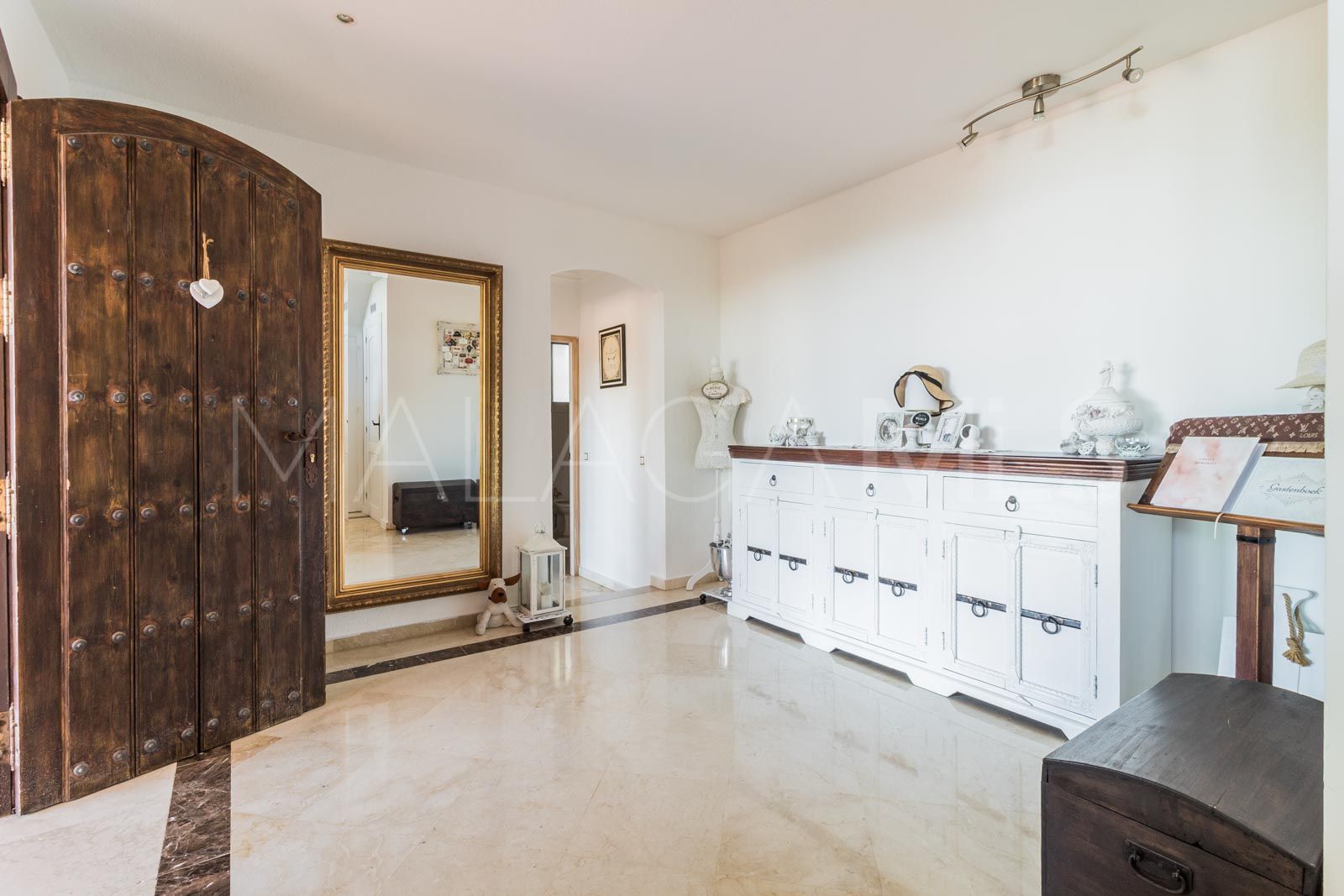 Villa for sale in Estepona Ost