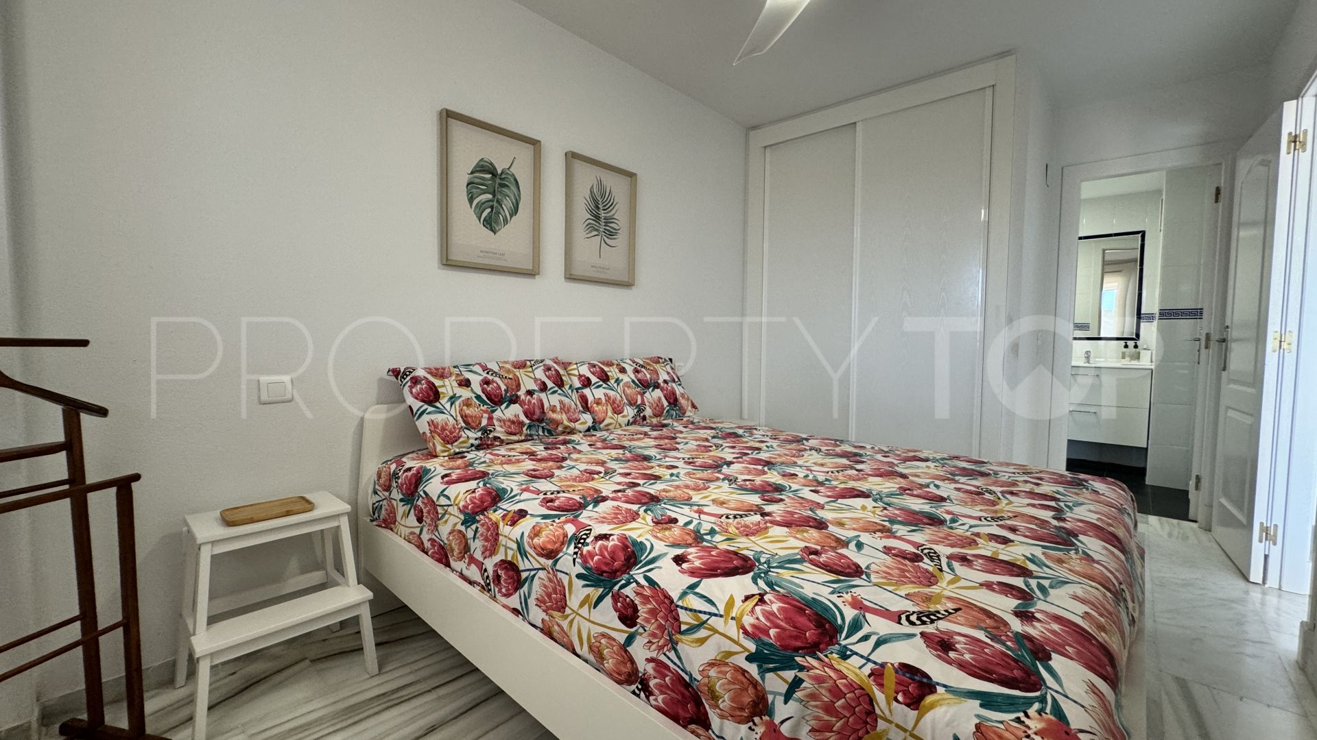 For sale apartment with 3 bedrooms in Doña Julia