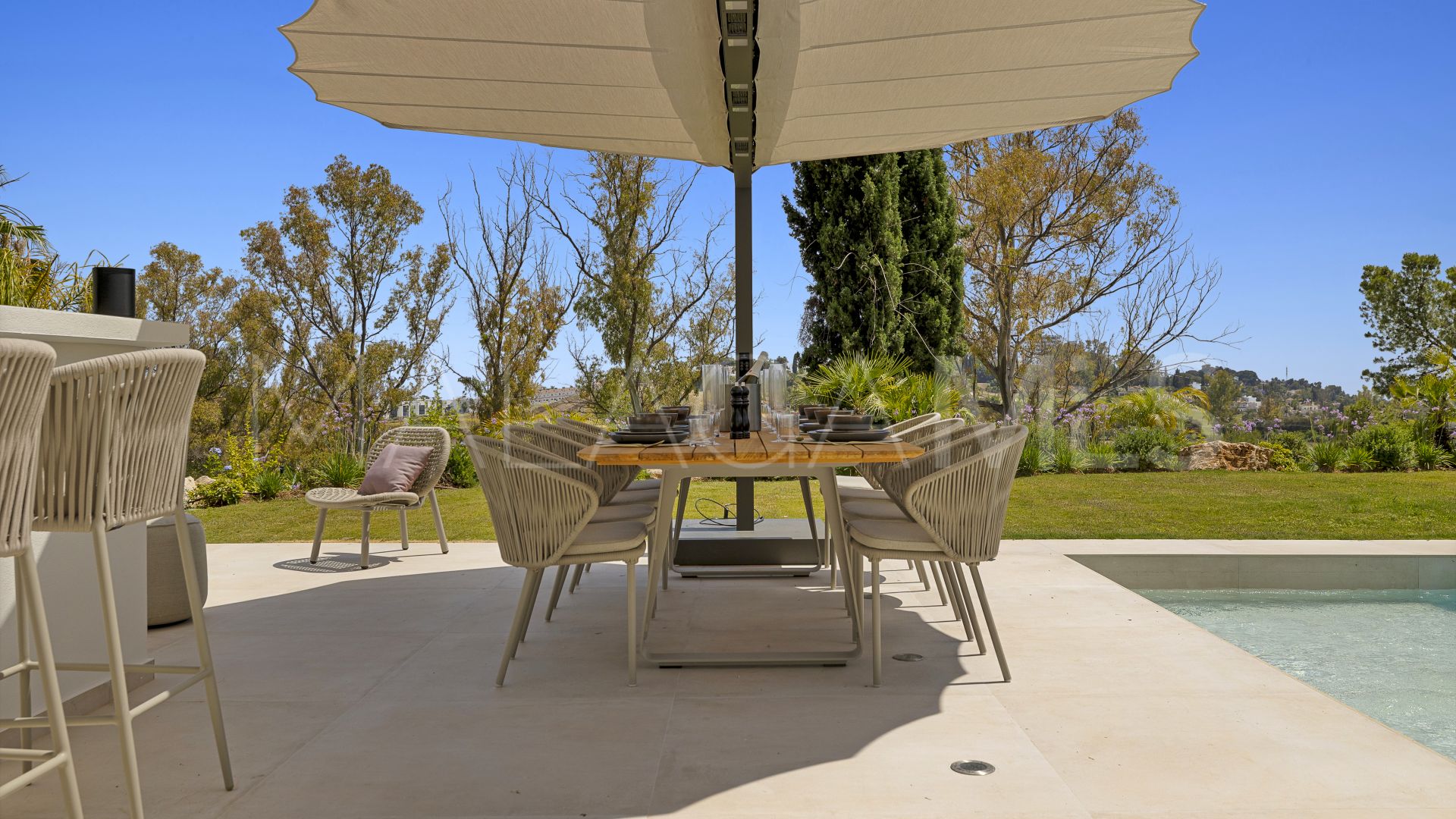 Hus i byn for sale in Atalaya Golf