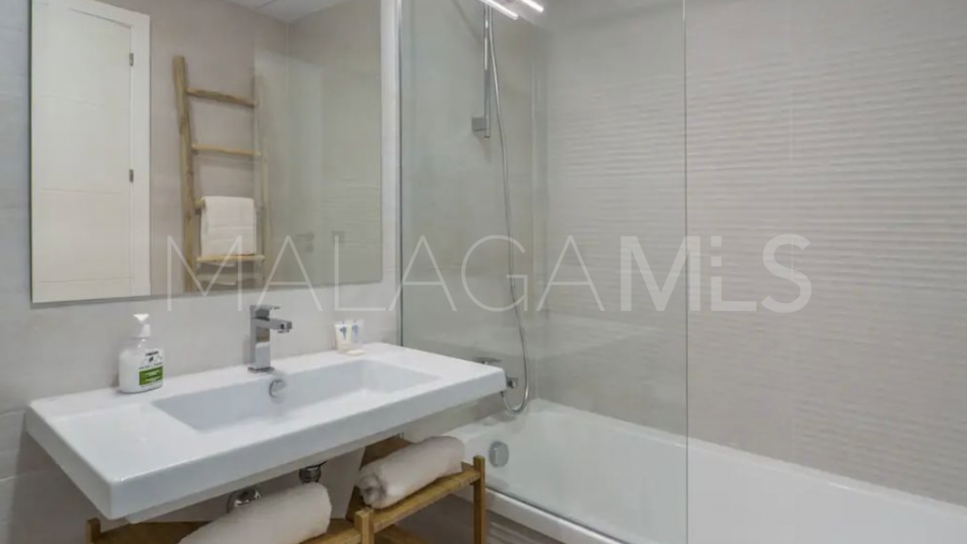 Apartamento planta baja a la venta in Mirador de Estepona Hills de 2 bedrooms