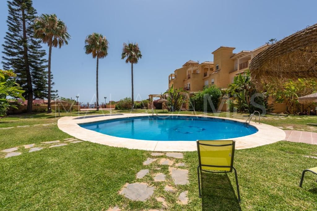 Se vende adosado in La Palmera de 3 bedrooms