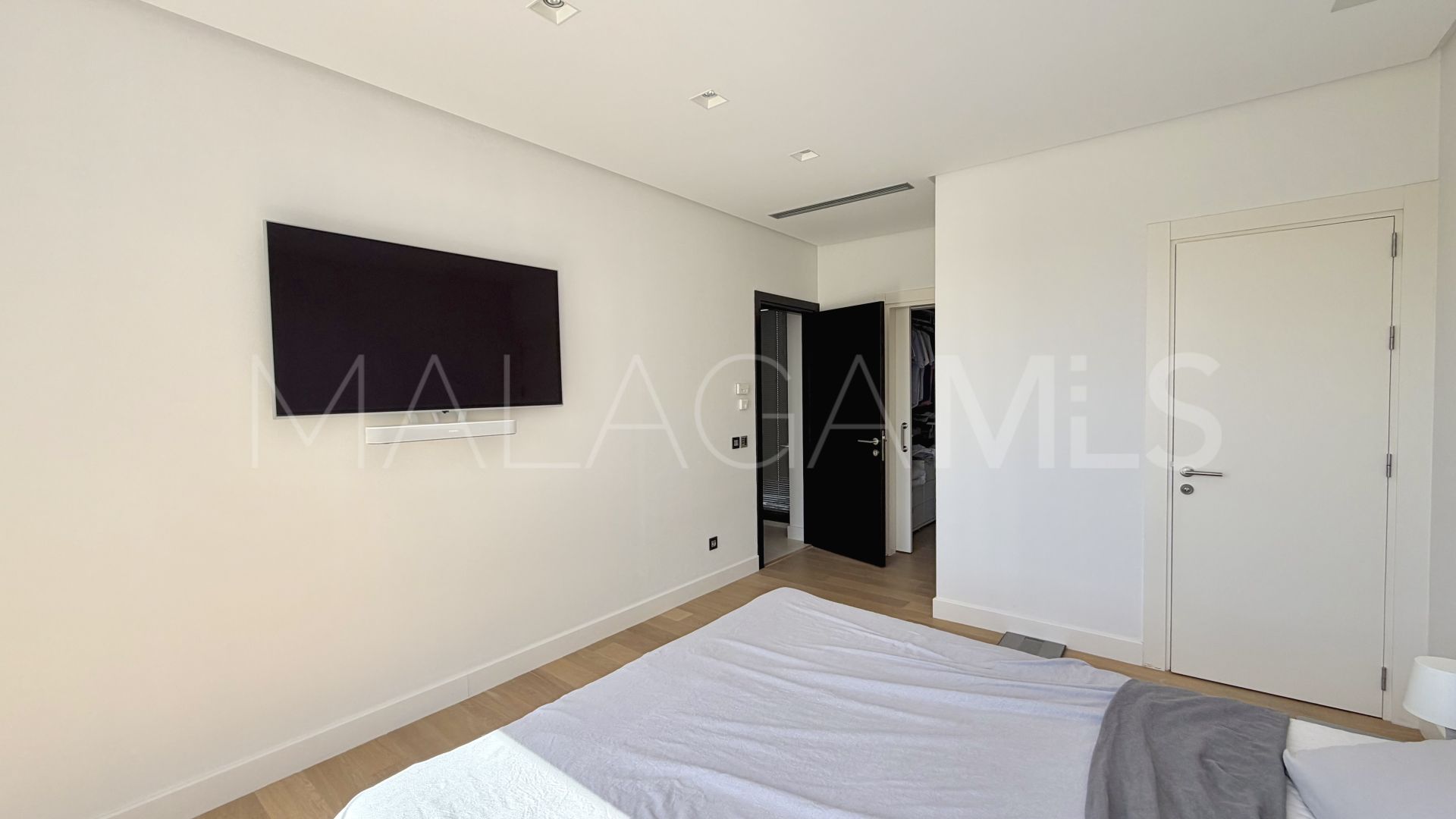Villa for sale in Los Naranjos Golf