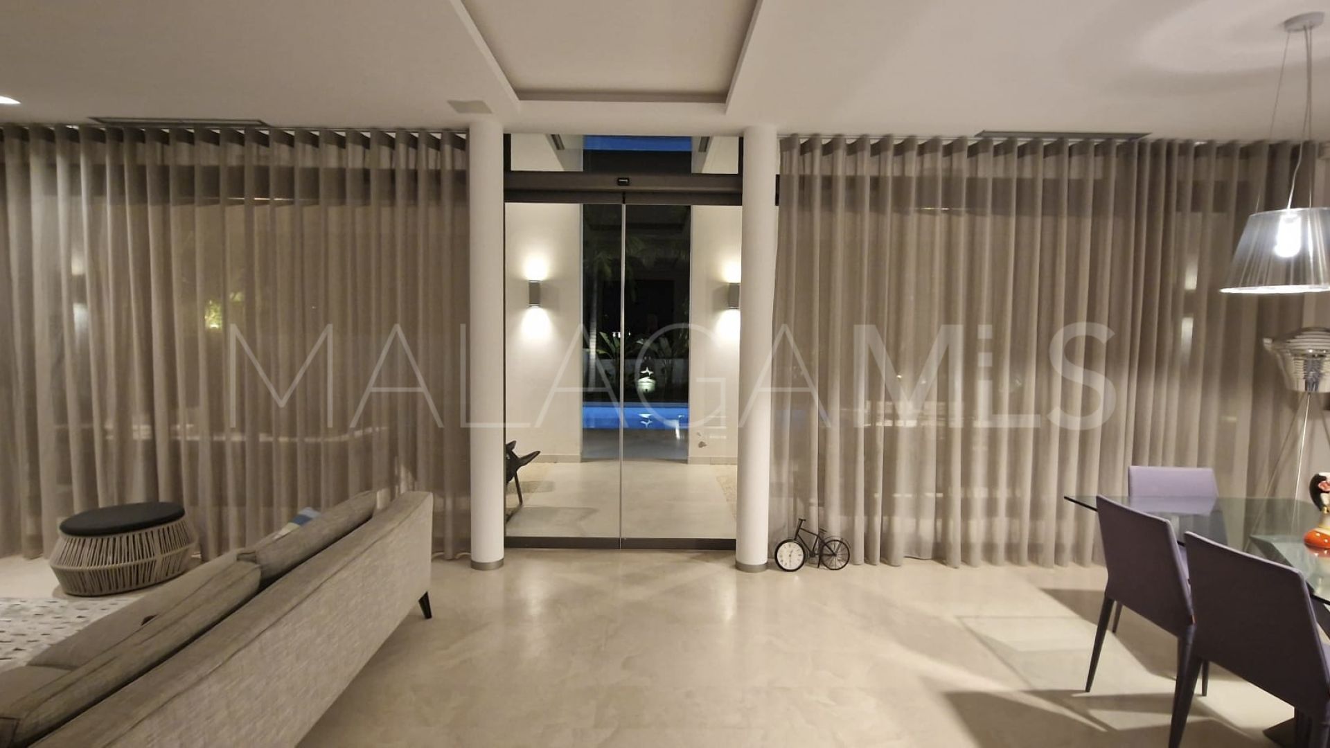 Villa for sale in Los Naranjos Golf