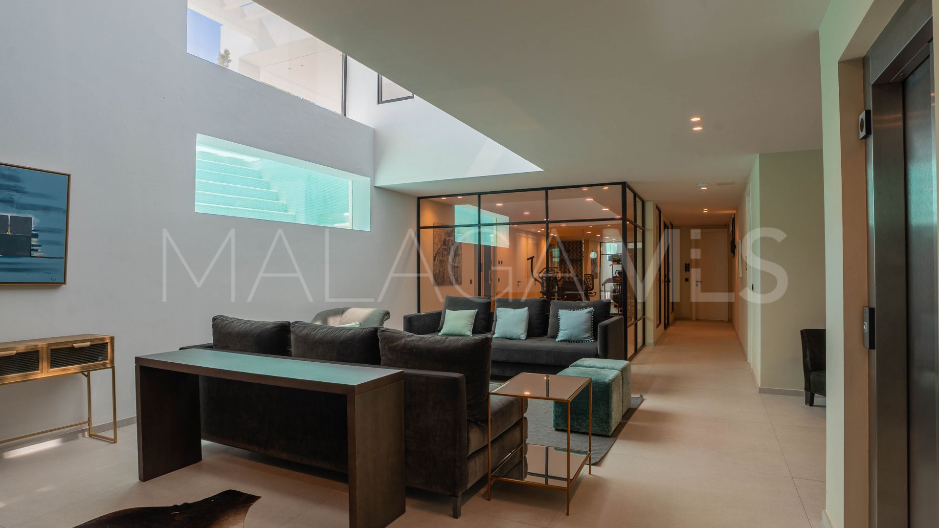 Villa for sale in Estepona Ost
