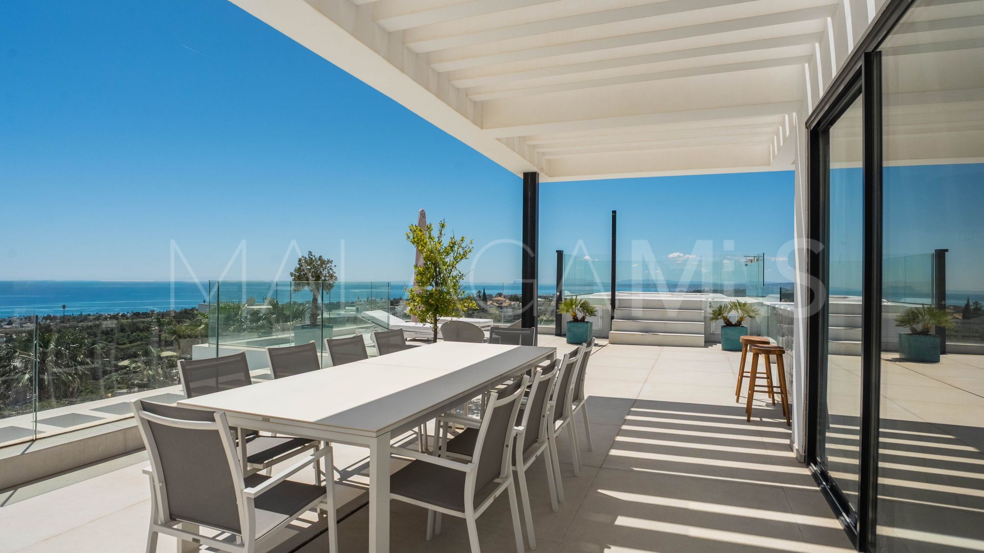 Villa for sale in Estepona Ost