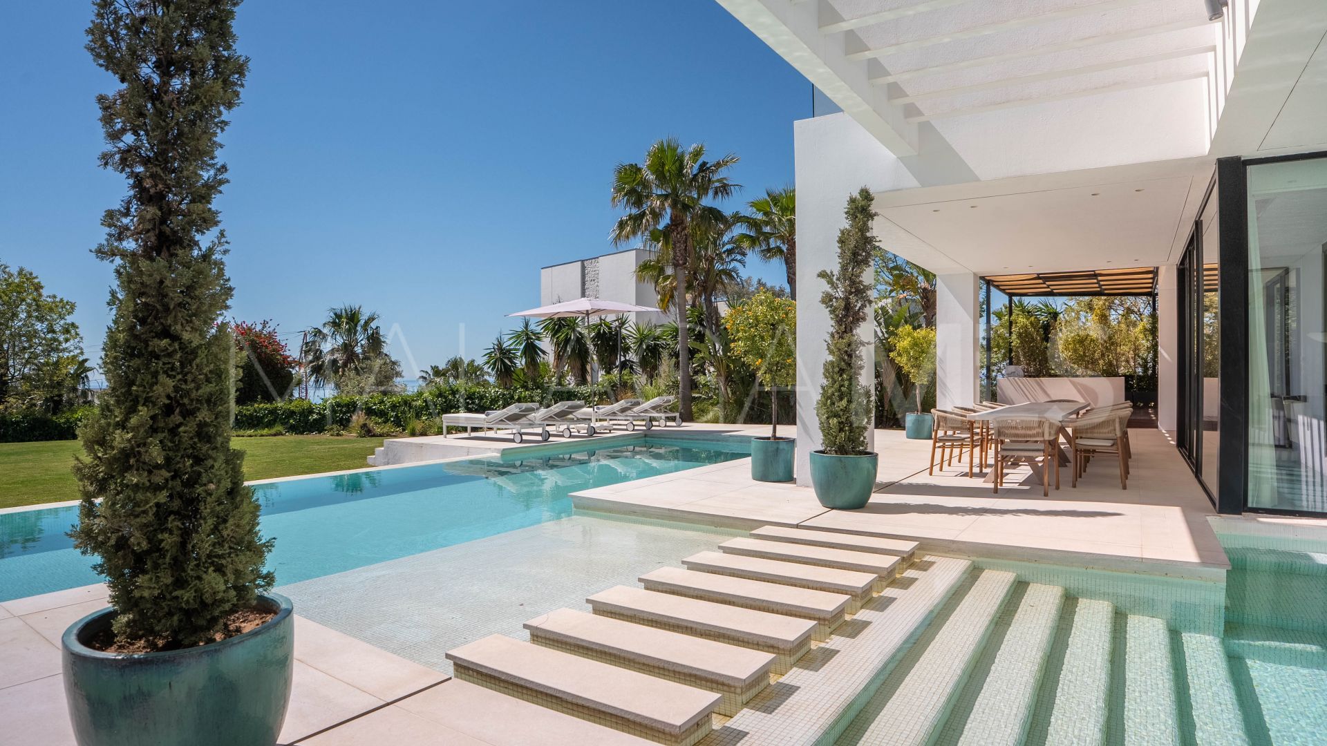 Villa for sale in Estepona Ost