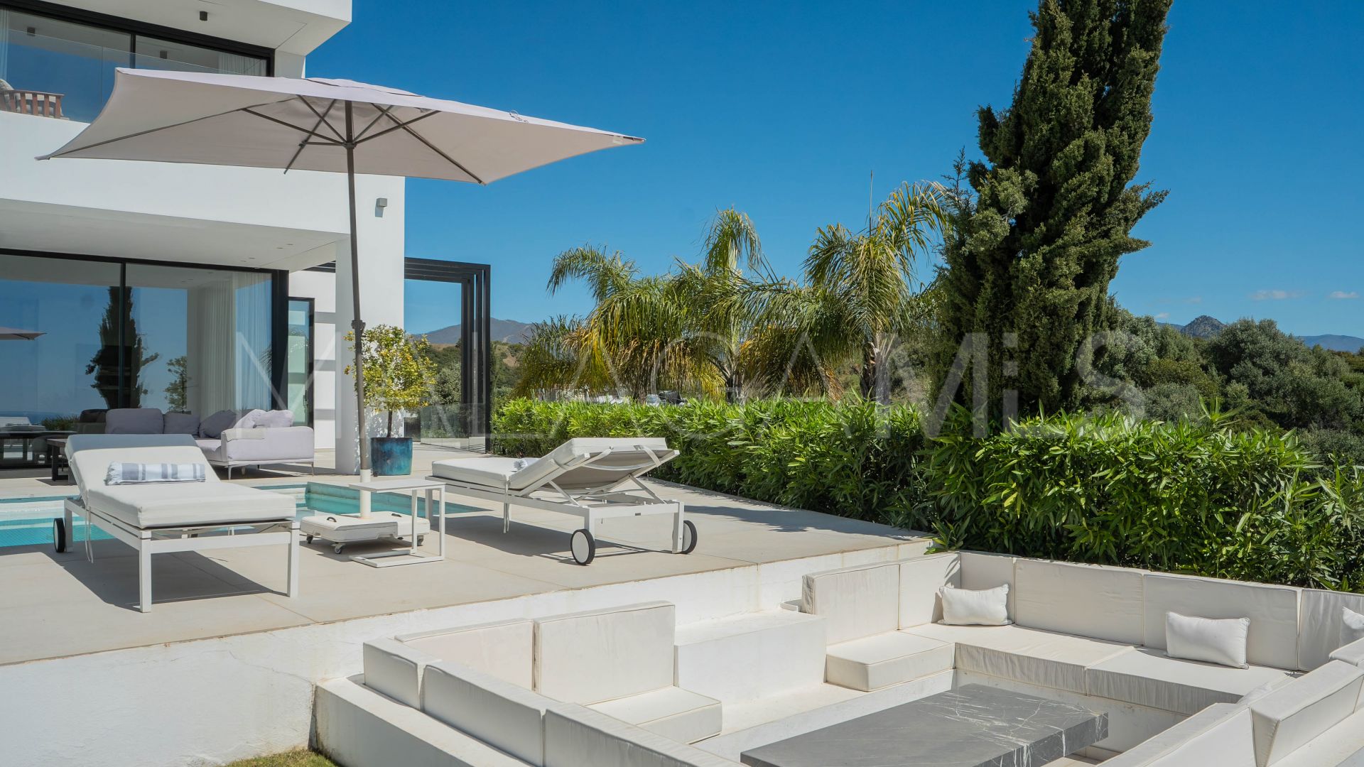 Villa for sale in Estepona Ost