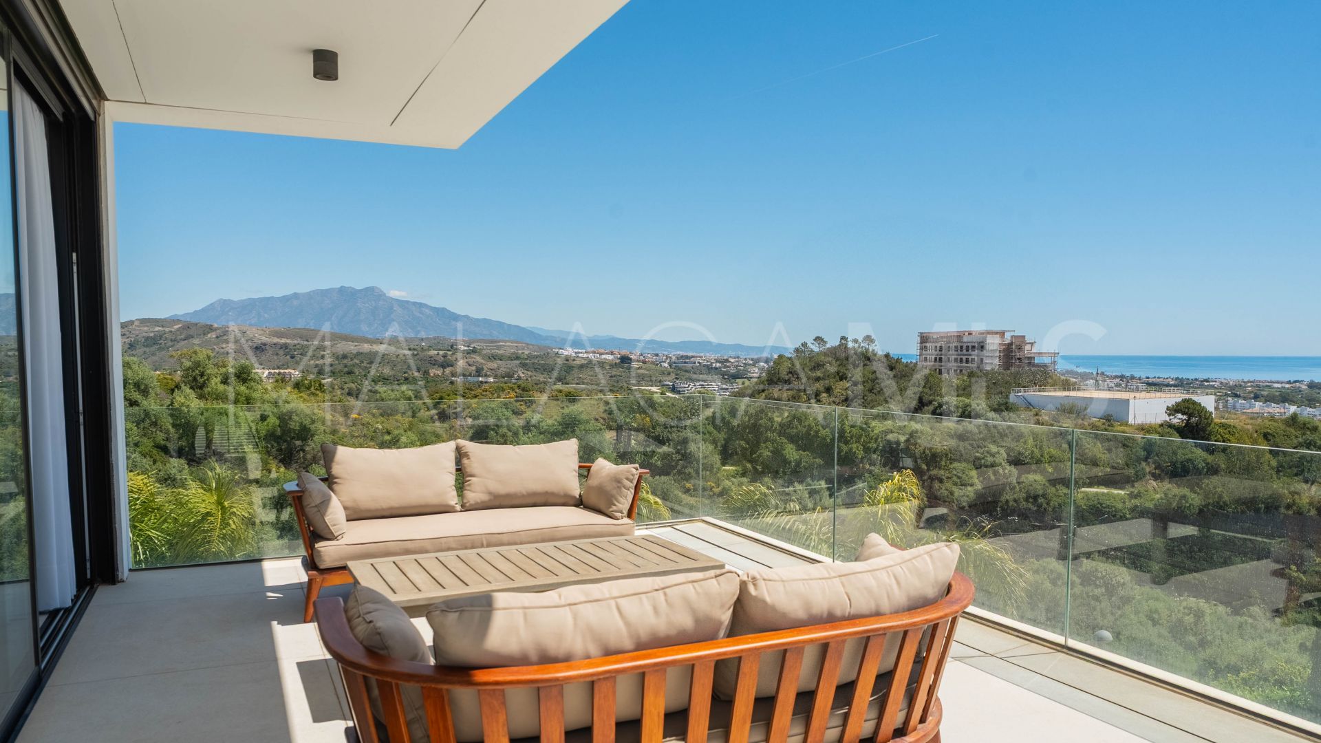 Villa for sale in Estepona Ost