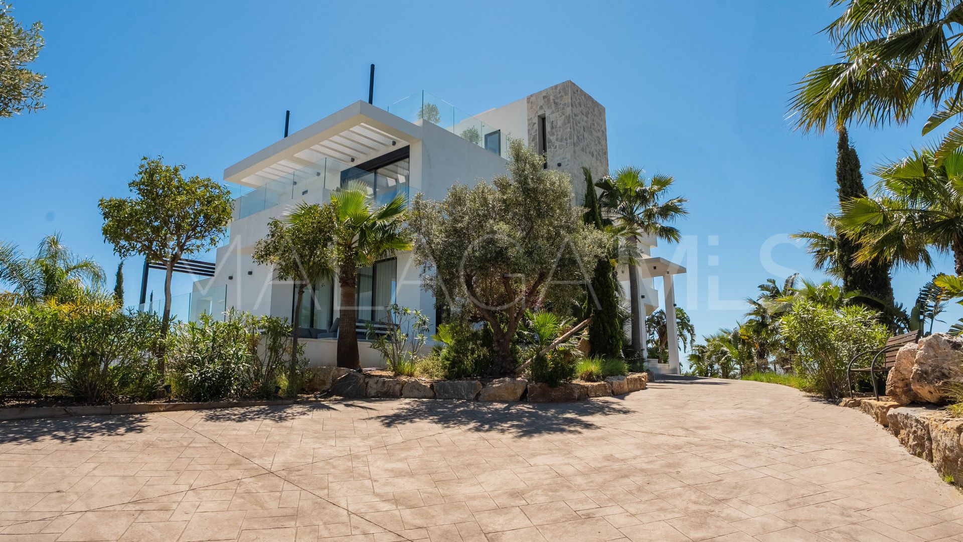Villa for sale in Estepona Ost
