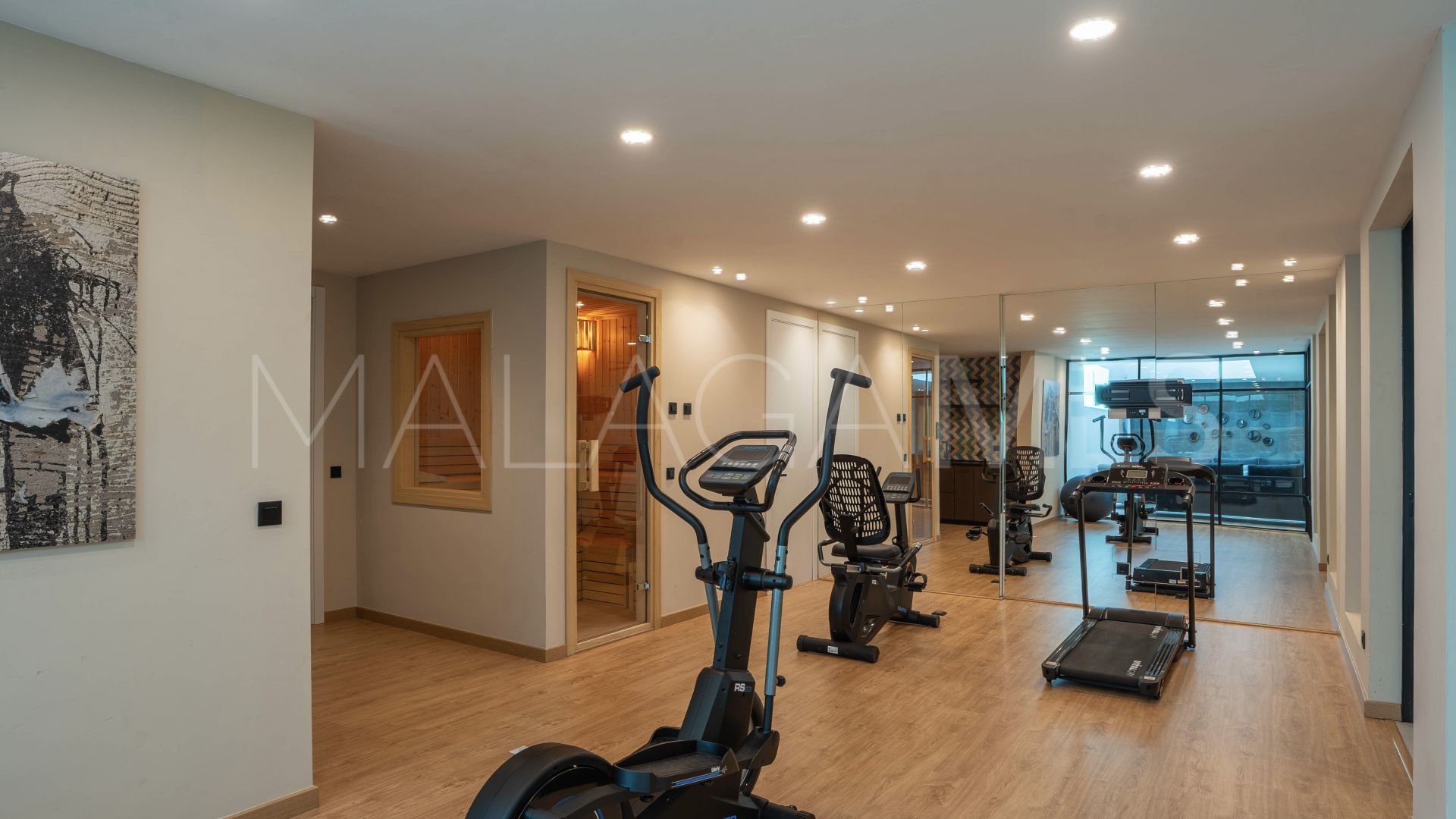 Villa for sale in Estepona Ost