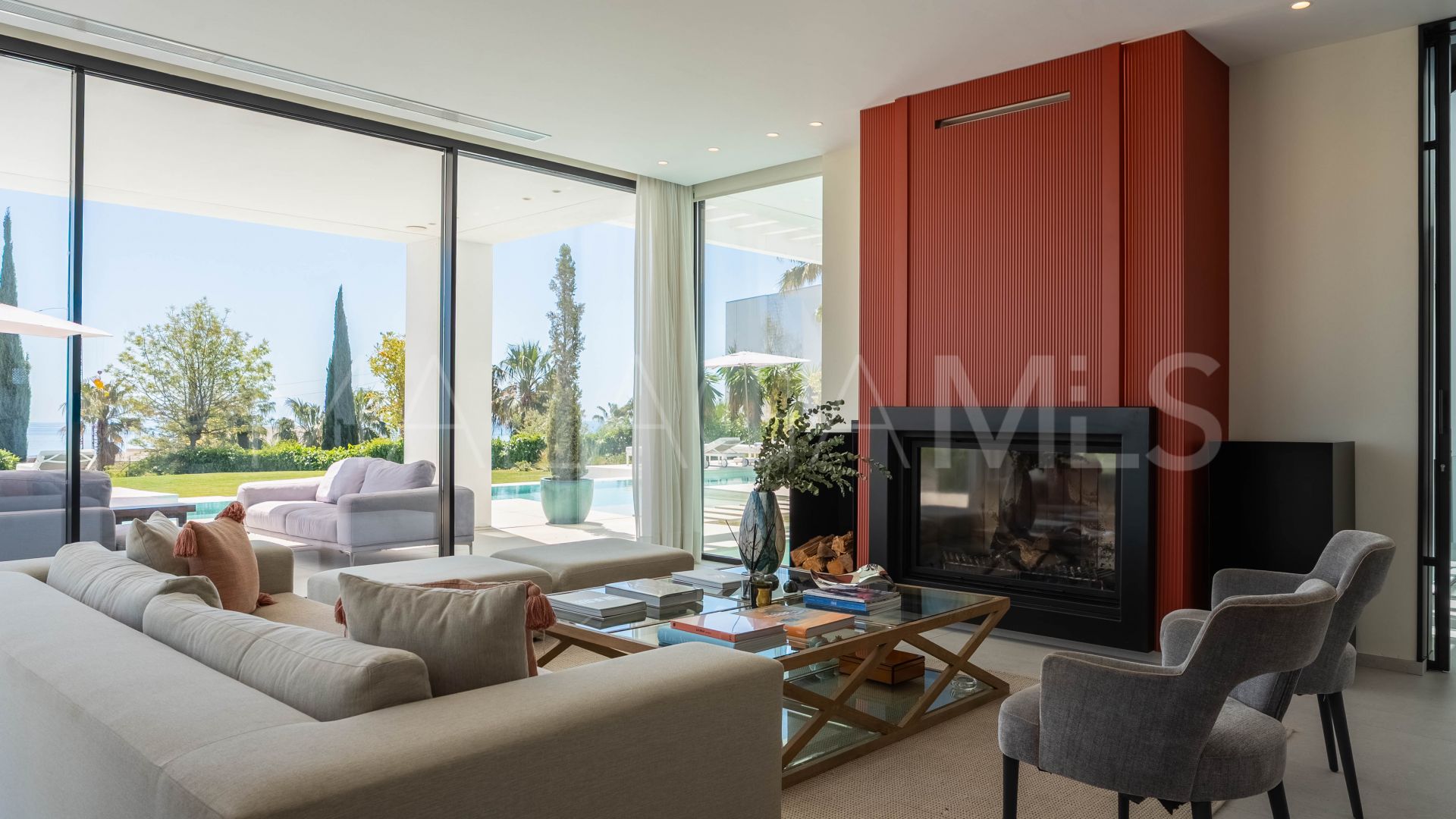 Villa for sale in Estepona Ost