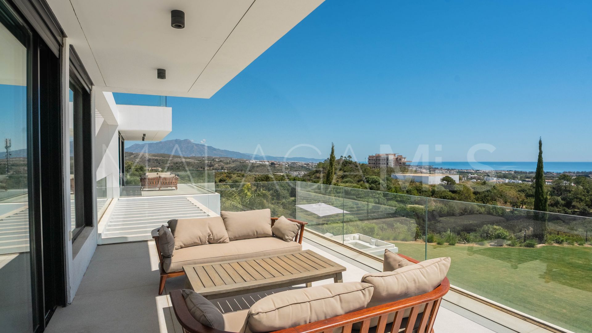Villa for sale in Estepona Ost