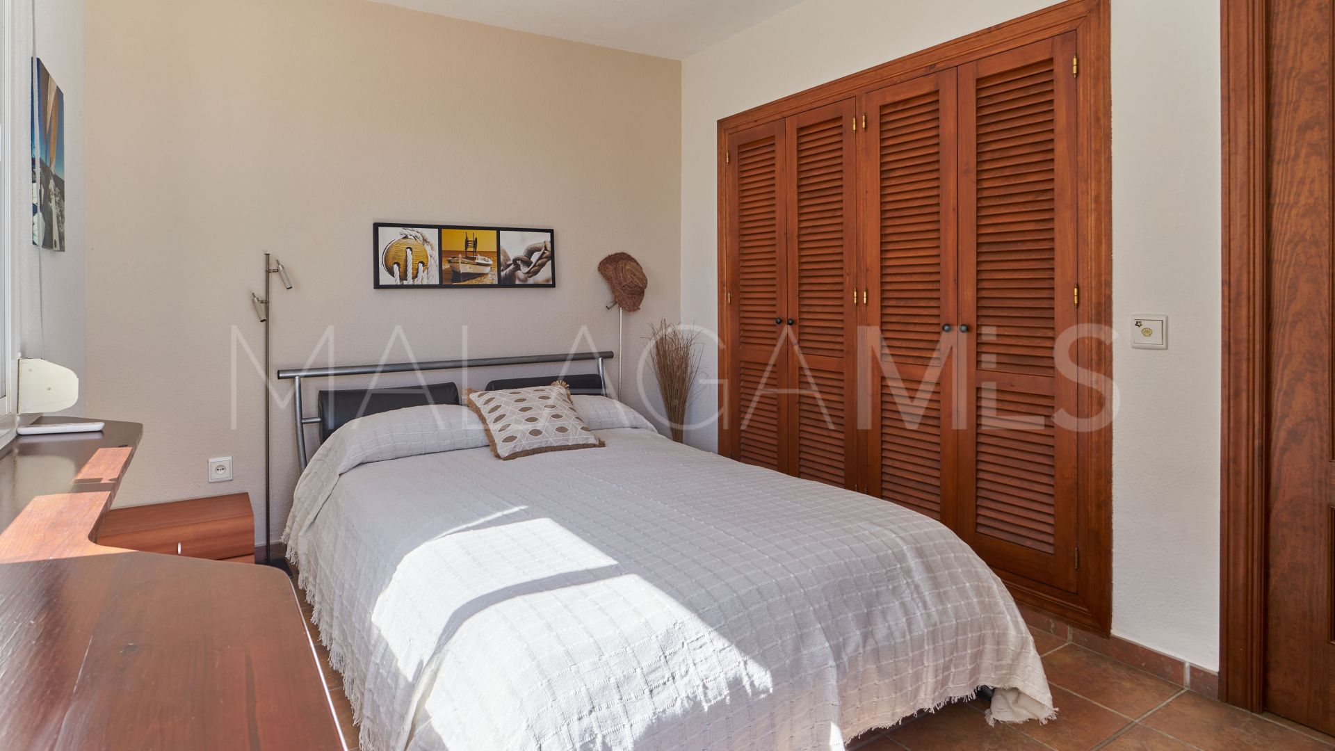 Hus i byn for sale in Marina de Casares