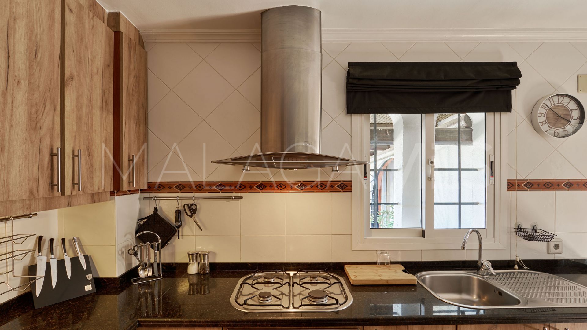 Hus i byn for sale in Marina de Casares