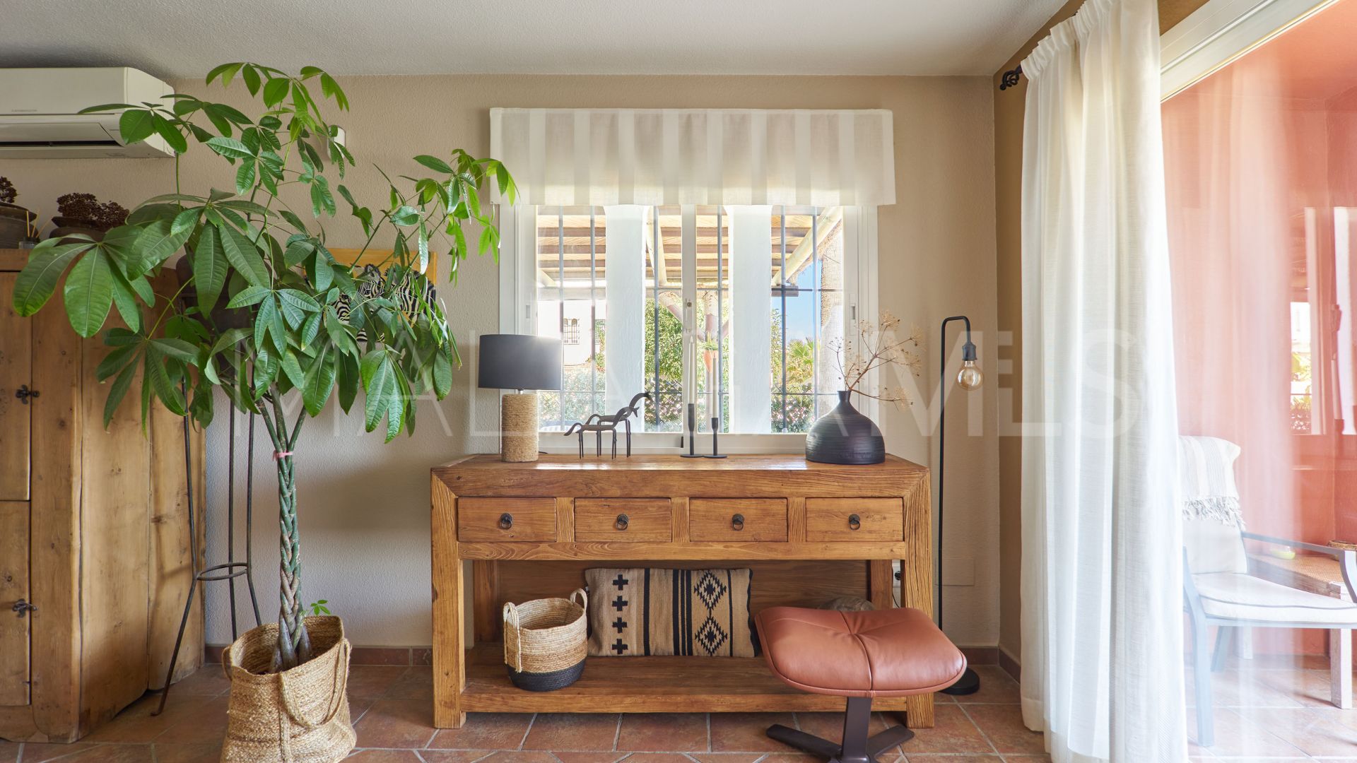 Hus i byn for sale in Marina de Casares