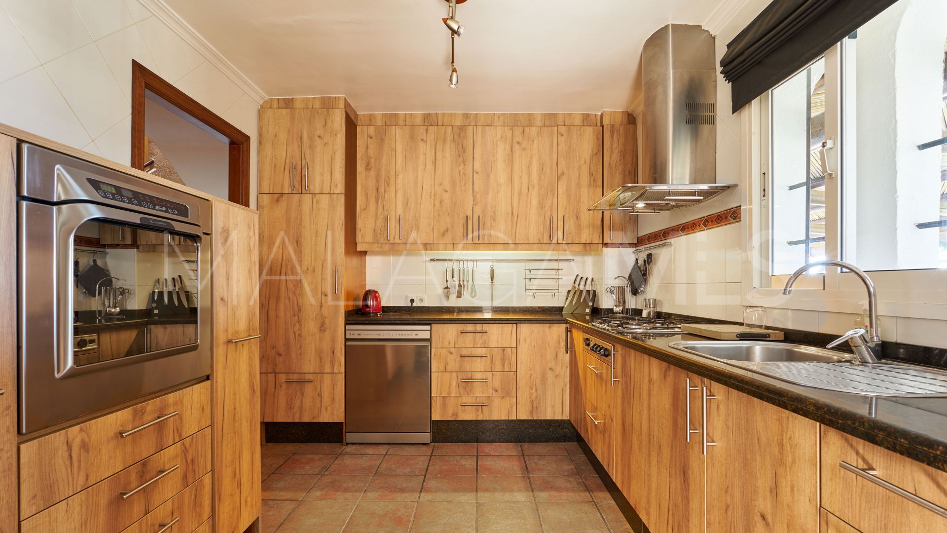 Hus i byn for sale in Marina de Casares