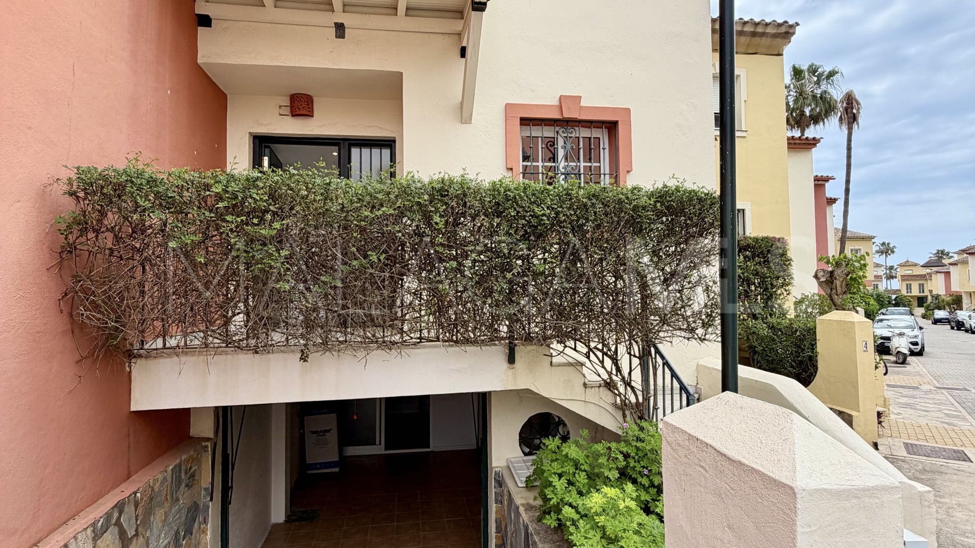 Maison de ville for sale in Garden Beach