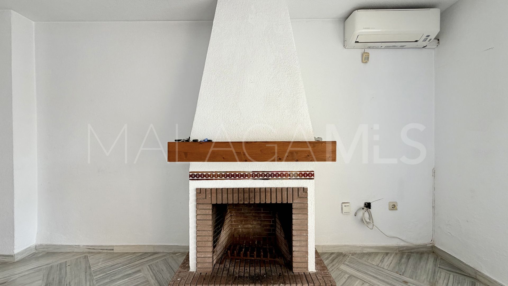 Maison de ville for sale in Garden Beach