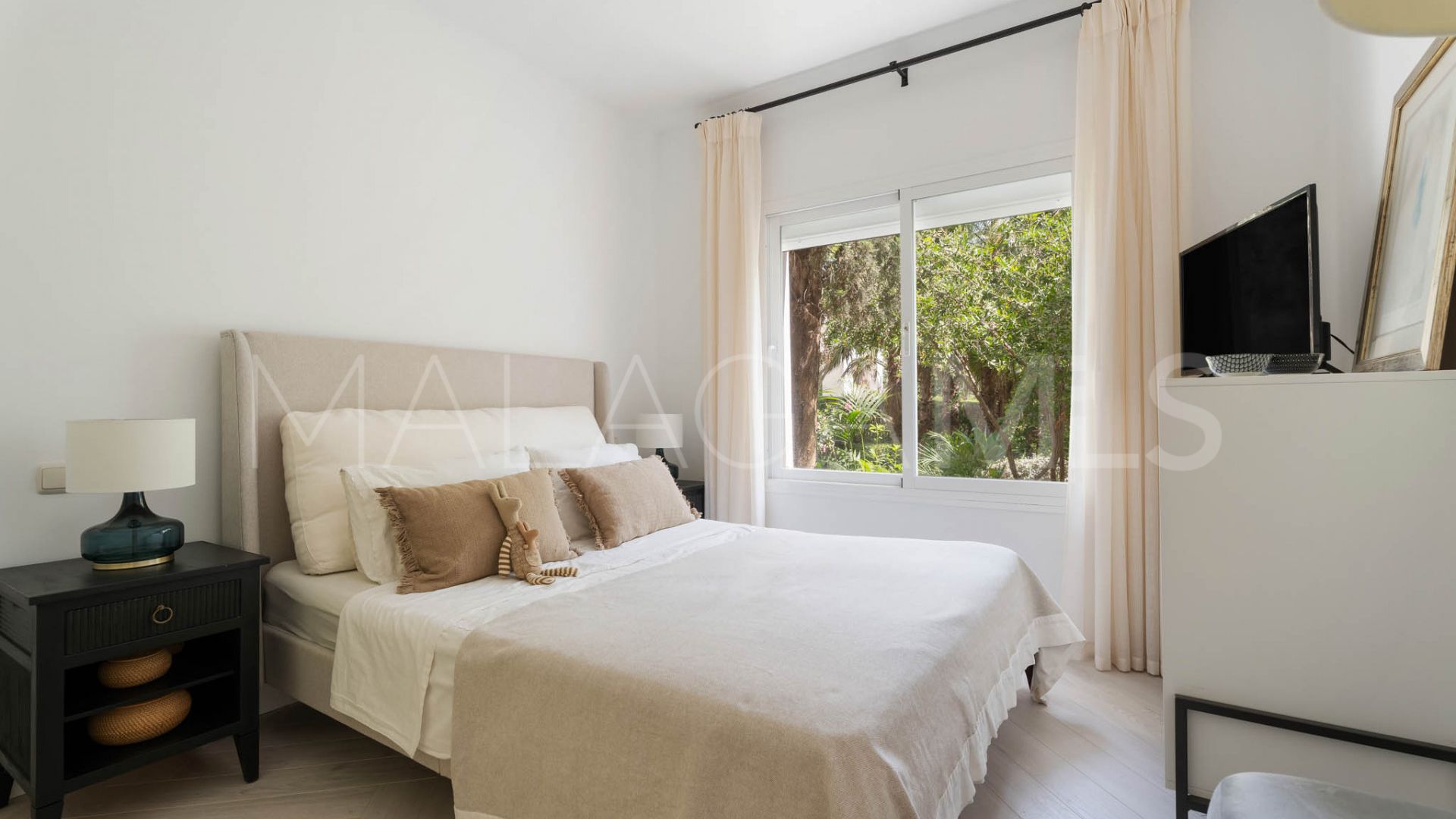 Ground floor apartment for sale in Alcazaba Lagoon