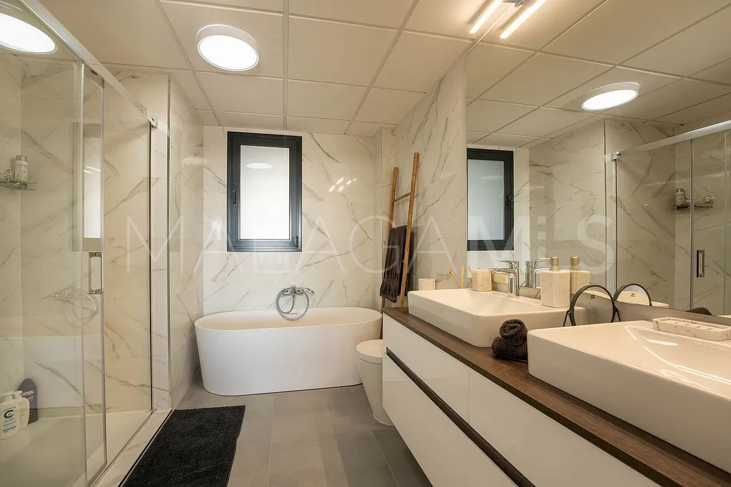 Buy apartamento in Oasis325