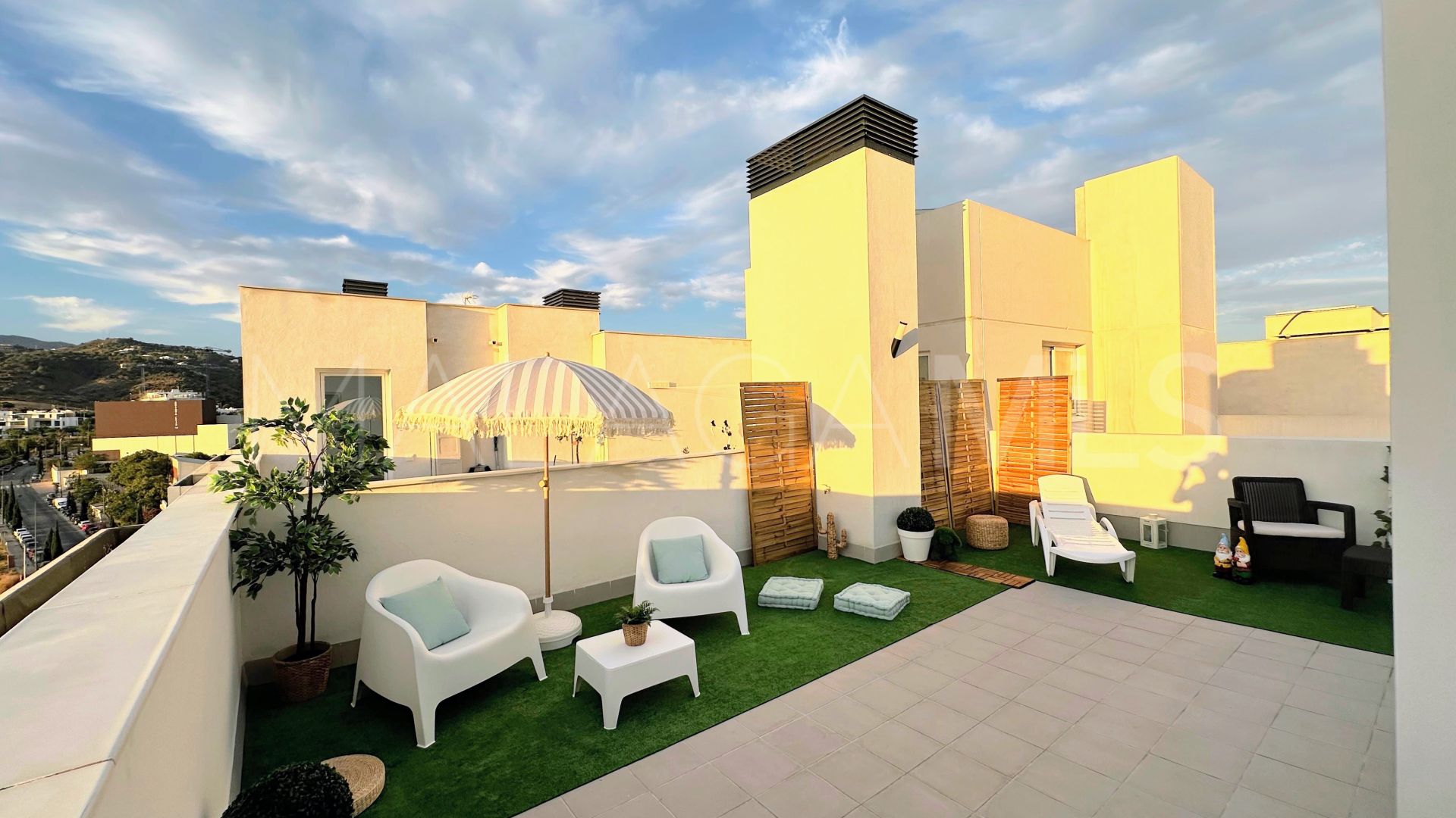 Duplex penthouse for sale in Estepona Centre