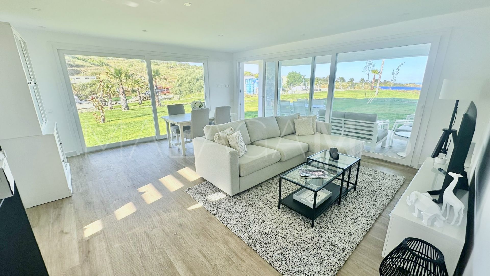 For sale Alcazaba Lagoon 2 bedrooms ground floor apartment