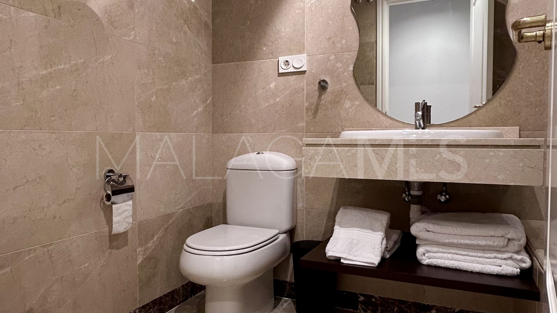 Lägenhet for sale in Duquesa Village