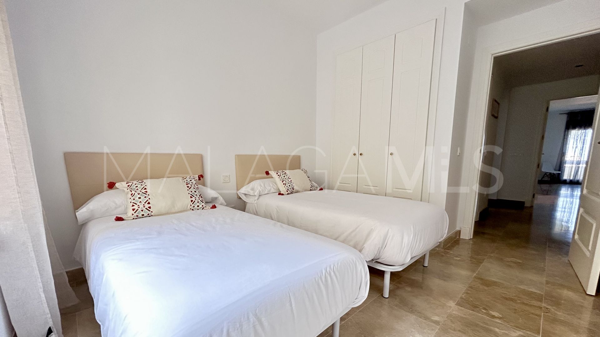 Lägenhet for sale in Duquesa Village