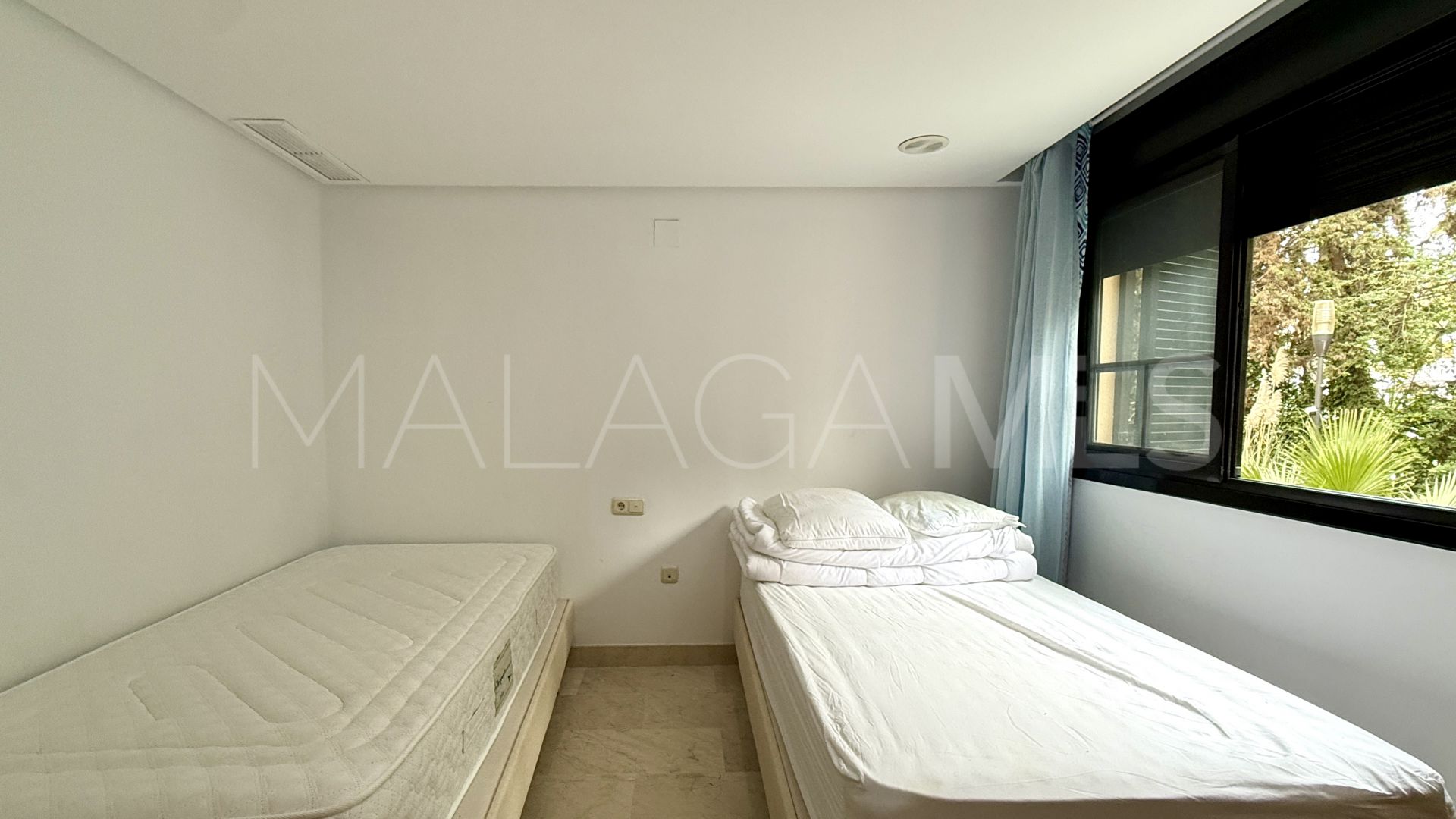 Apartment in Las Mimosas for sale