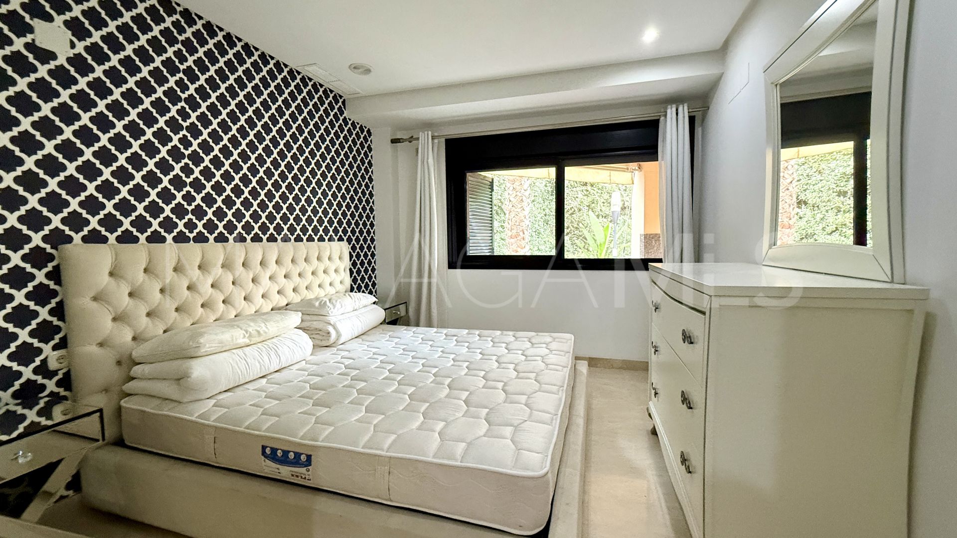 Apartment in Las Mimosas for sale