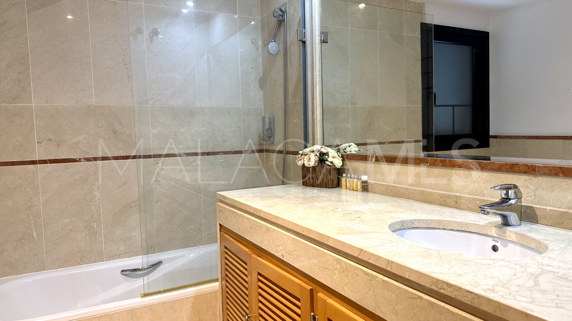 Apartment in Las Mimosas for sale