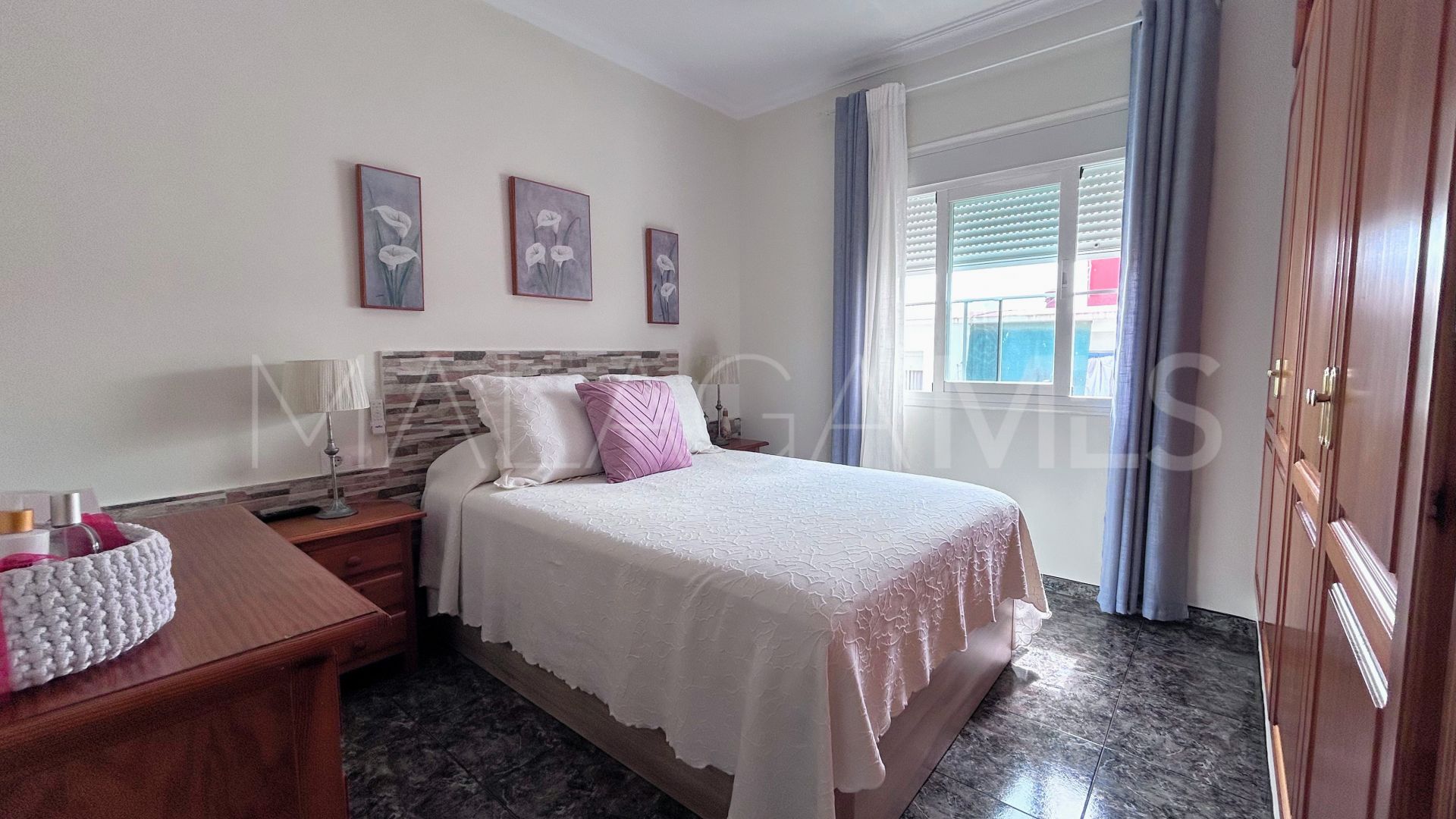 Estepona apartment for sale