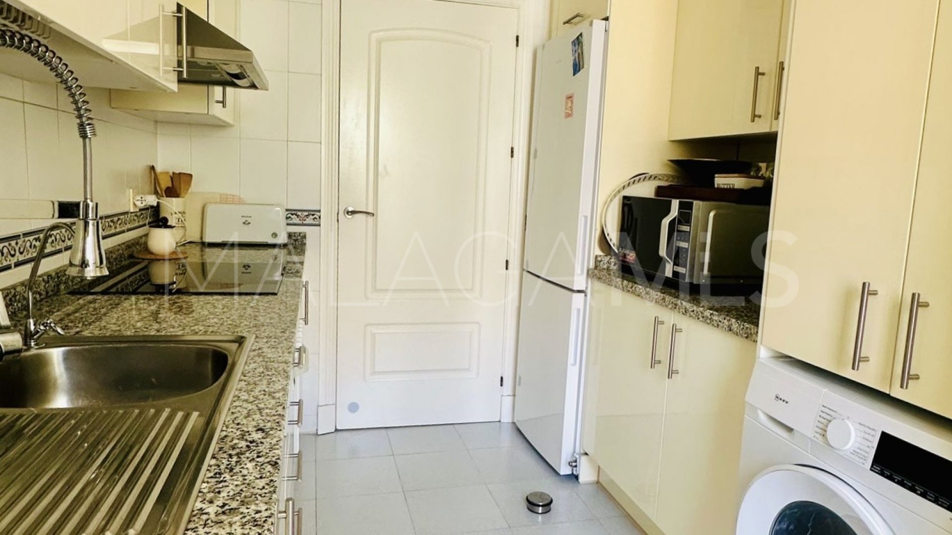 Takvåning for sale in Duquesa Village