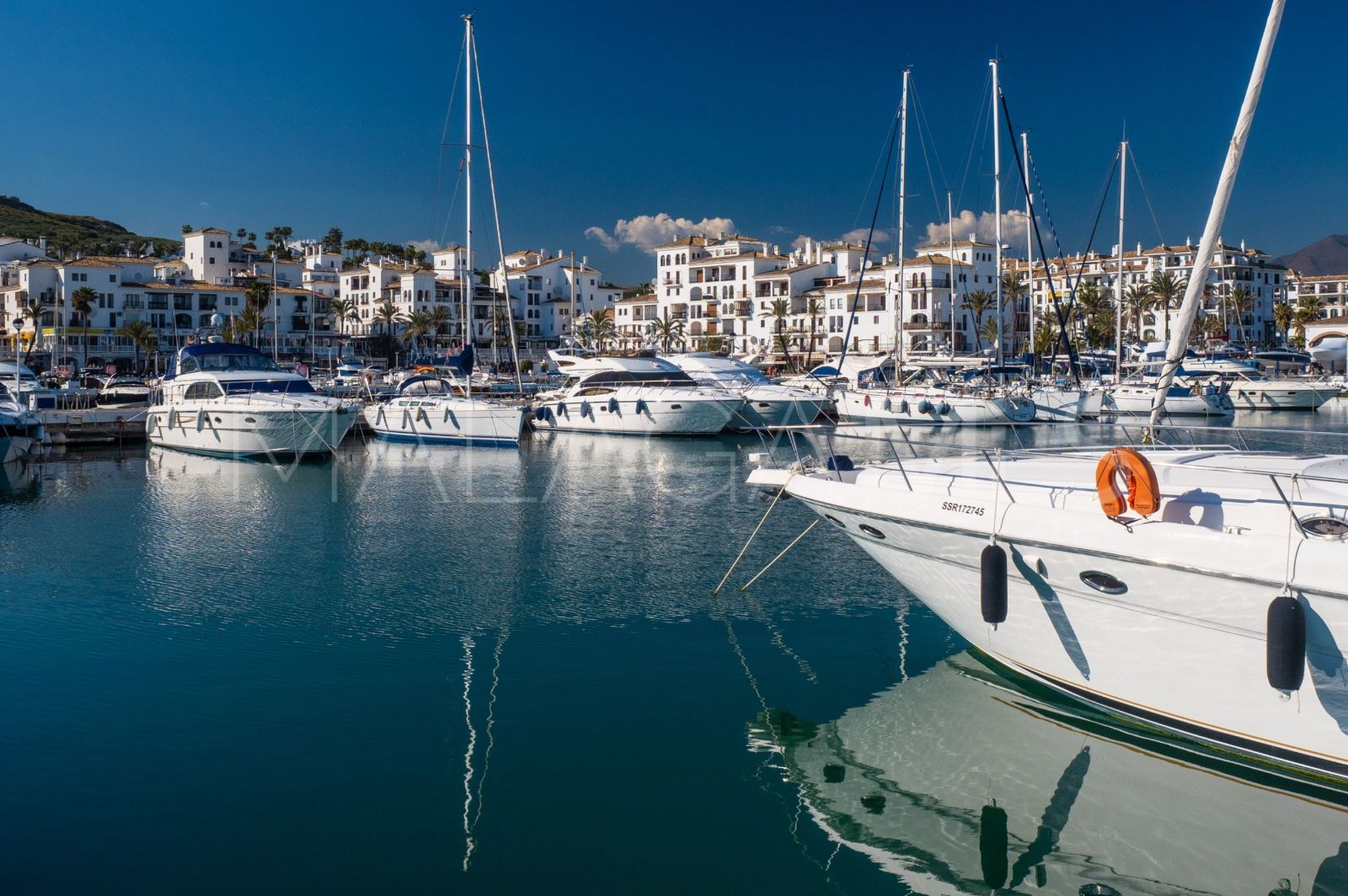 Takvåning for sale in Duquesa Village