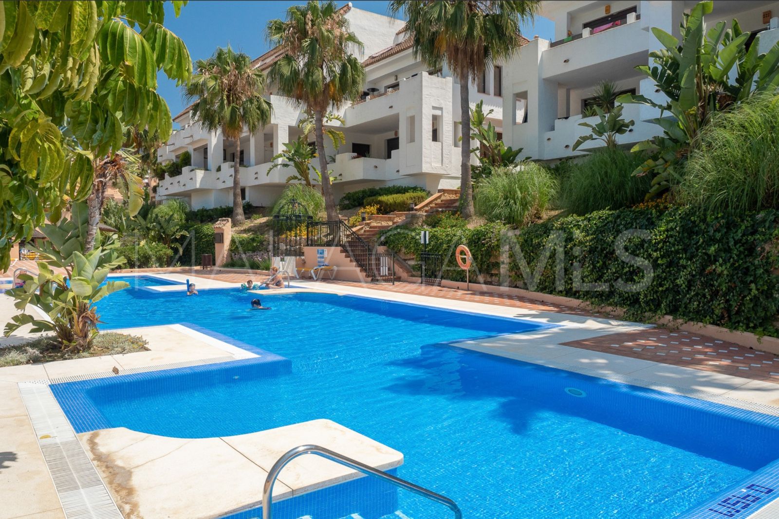 Takvåning for sale in Duquesa Village