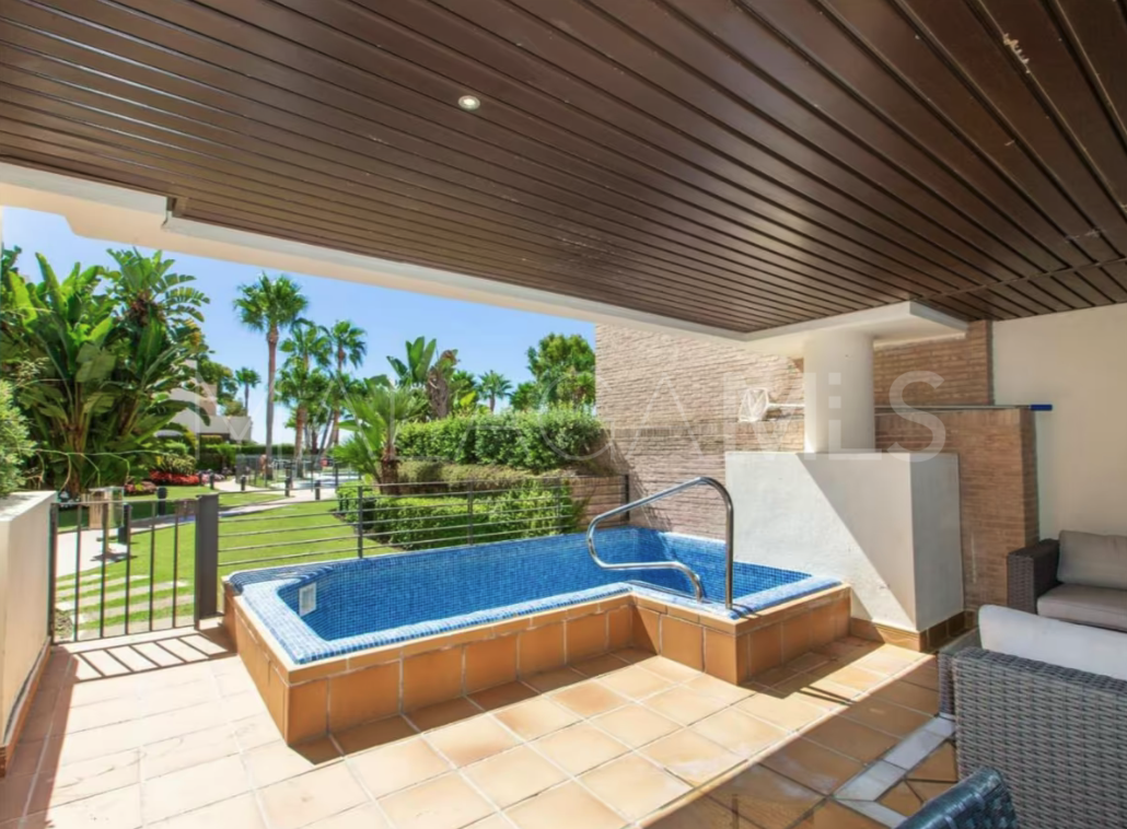 For sale 2 bedrooms ground floor apartment in Bahia de la Plata