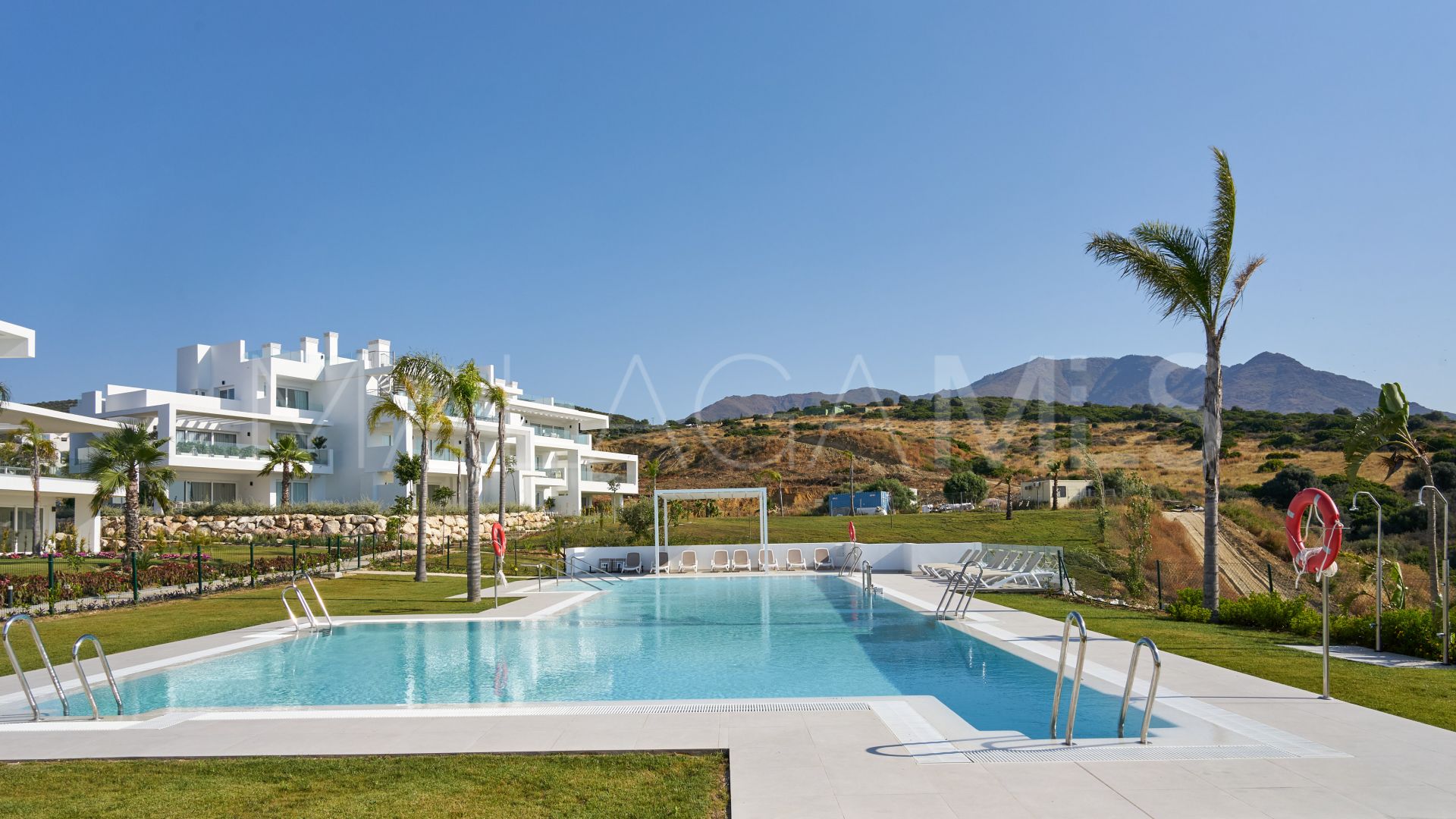 Buy Ático in Alcazaba Lagoon