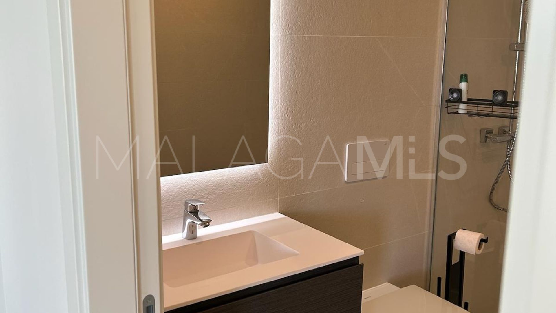 Takvåning for sale in Alcazaba Lagoon