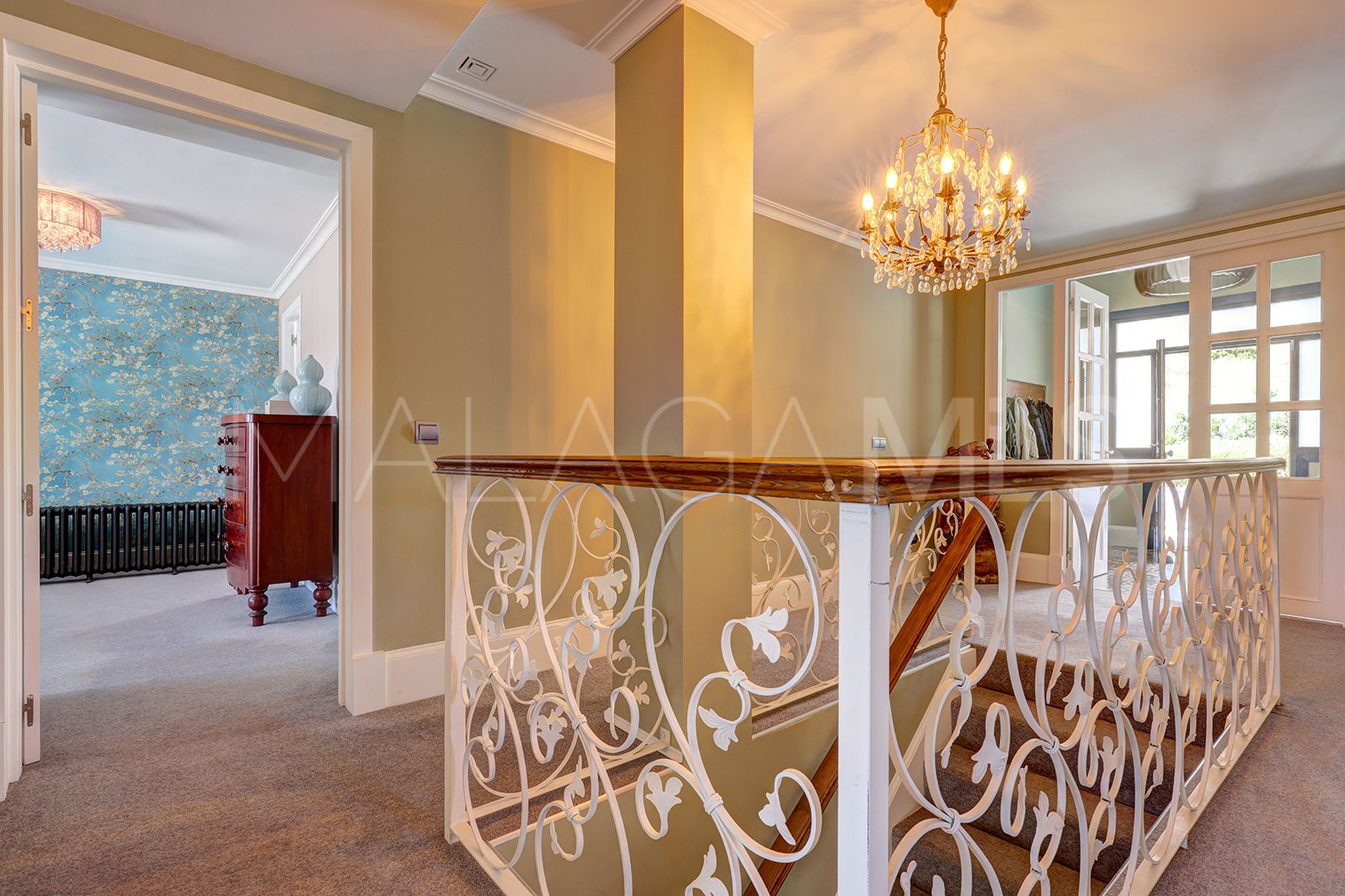 Villa for sale in Casares