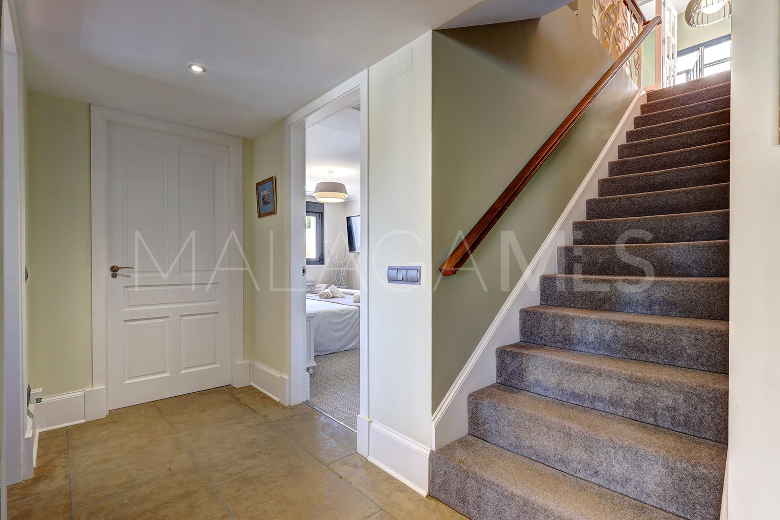 Villa for sale in Casares