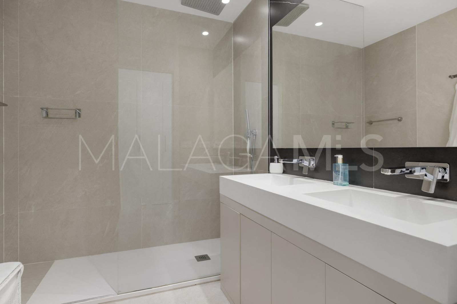 Appartement rez de chaussée for sale in Aqualina