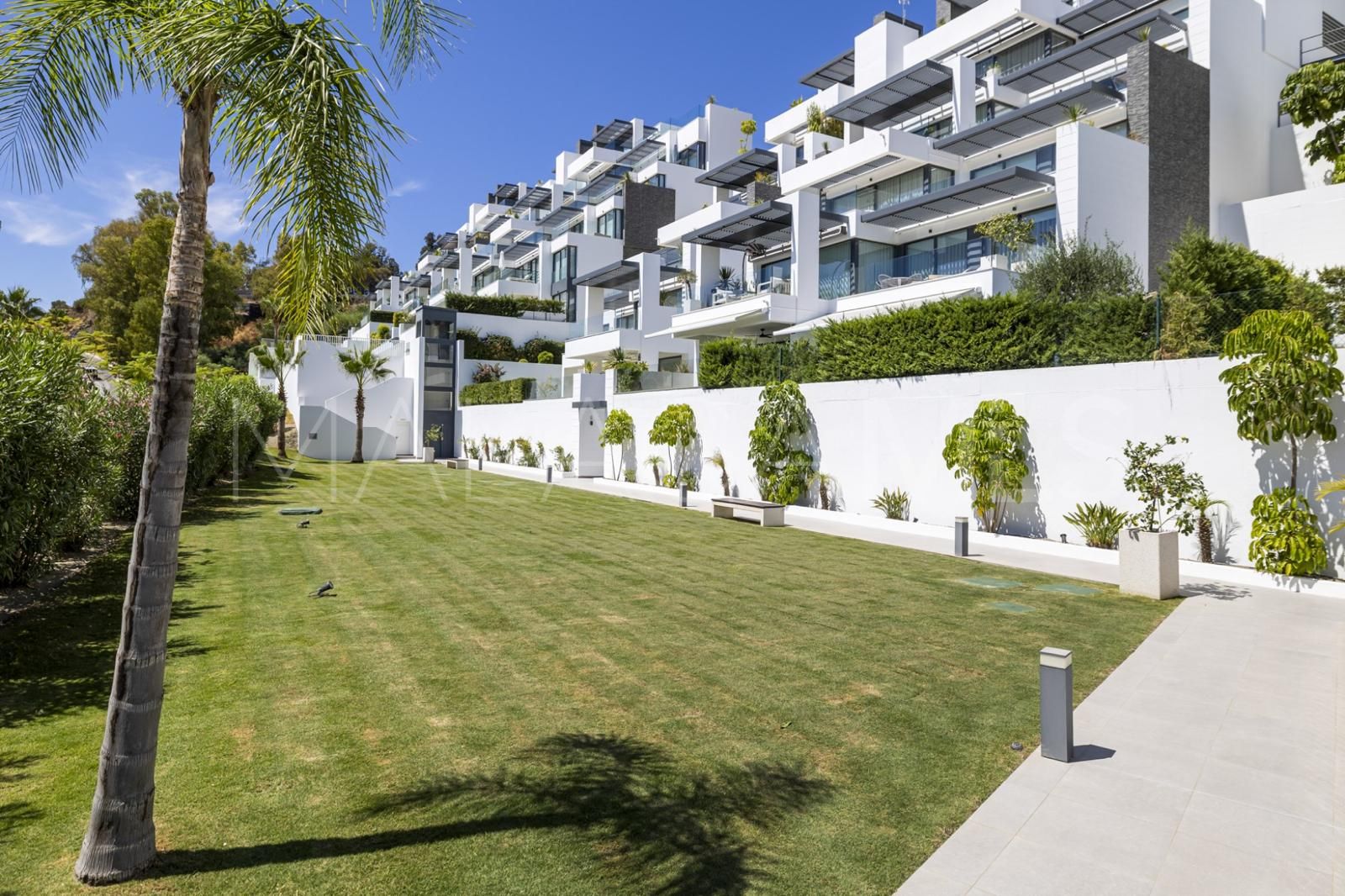 Appartement rez de chaussée for sale in Aqualina