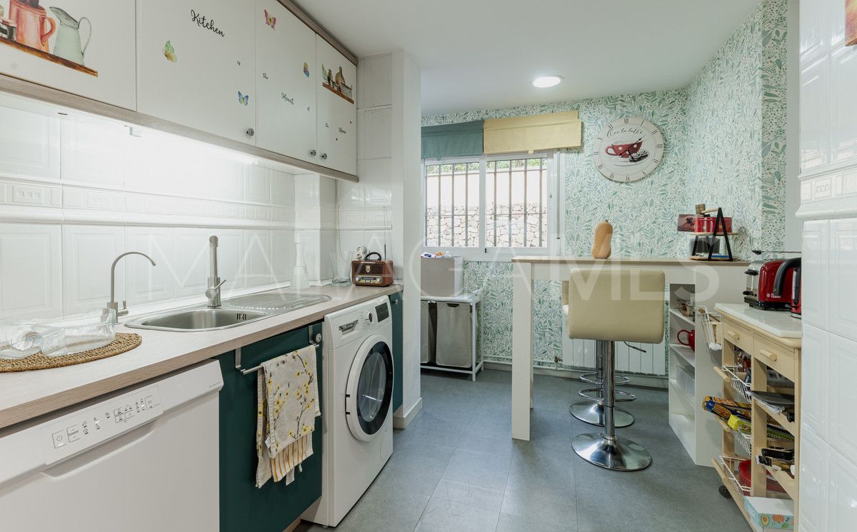Buy adosado de 3 bedrooms in Marbella Centro
